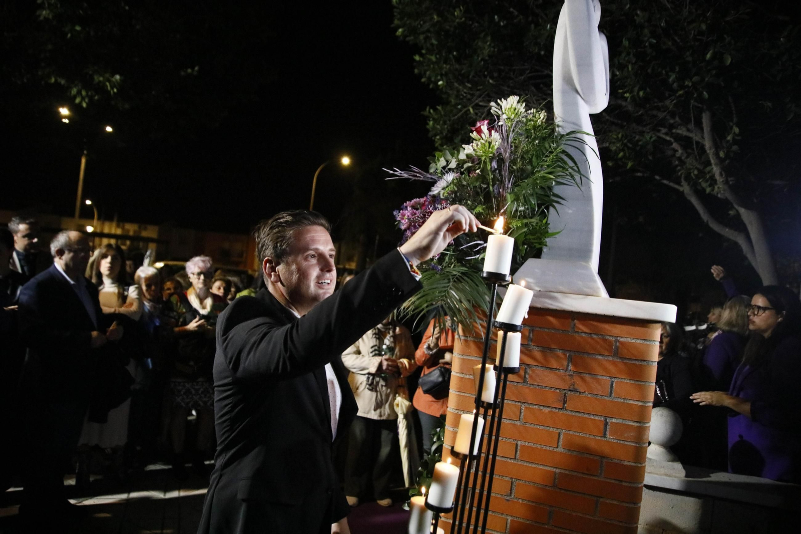 Manifestación por el 25 N en Roquetas de Mar