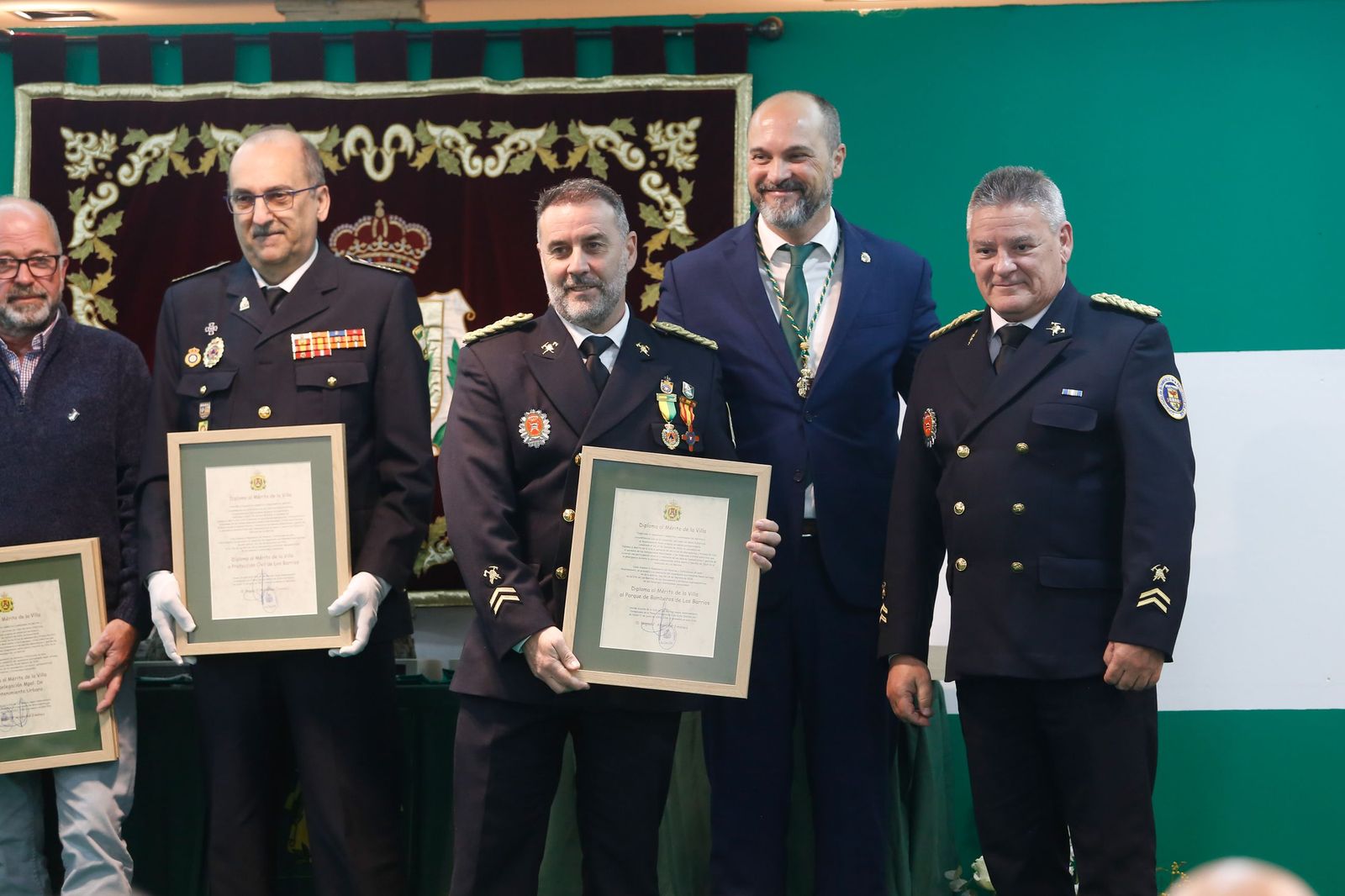 Fotos de la entrega de reconocimientos por el Día de Andalucía en Los Barrios