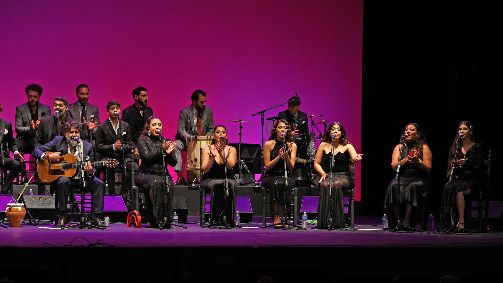 Zambomba de Luis de Perikín en el Teatro Villamarta de Jerez