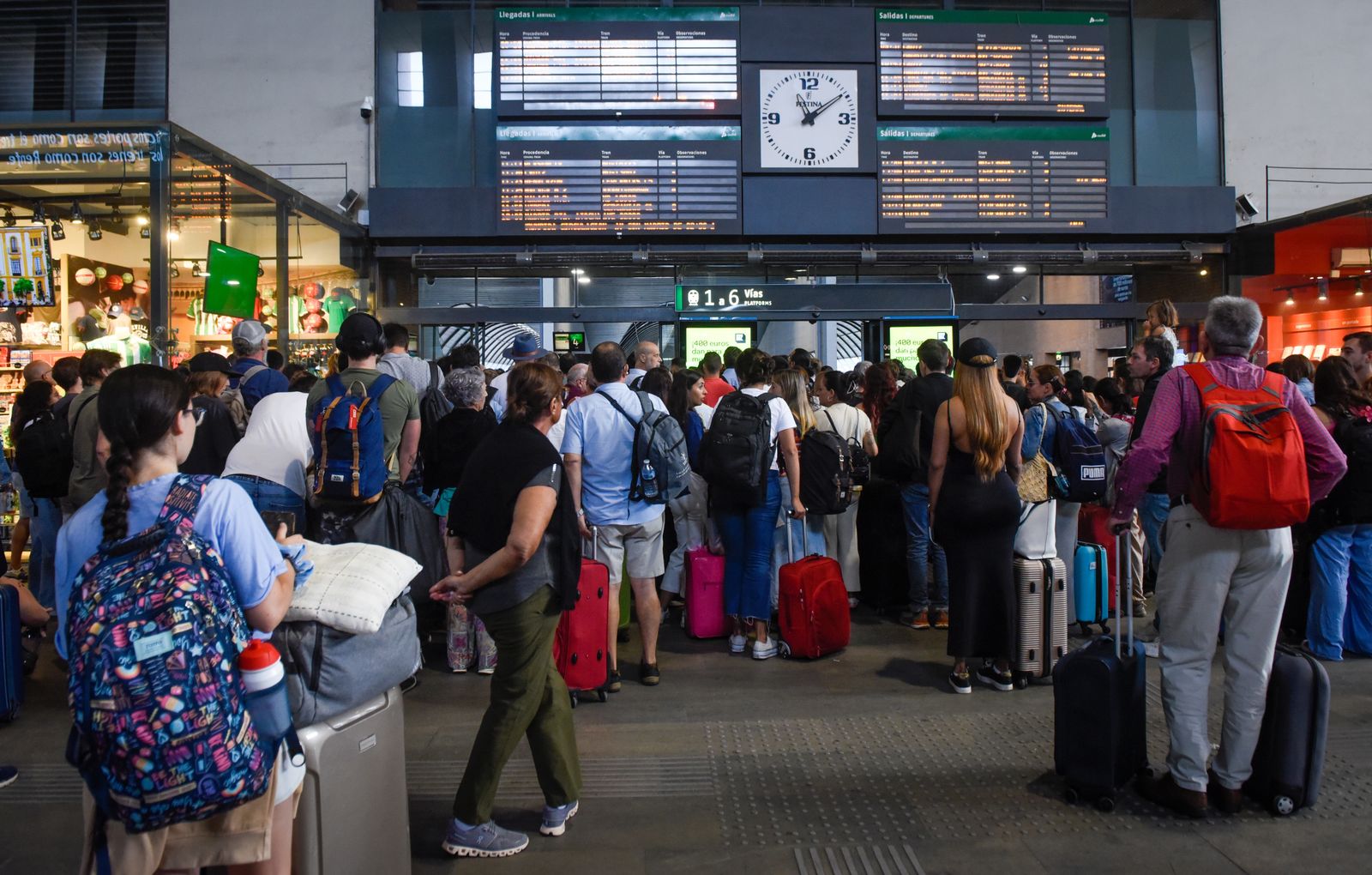 Imágenes del caos en Santa Justa