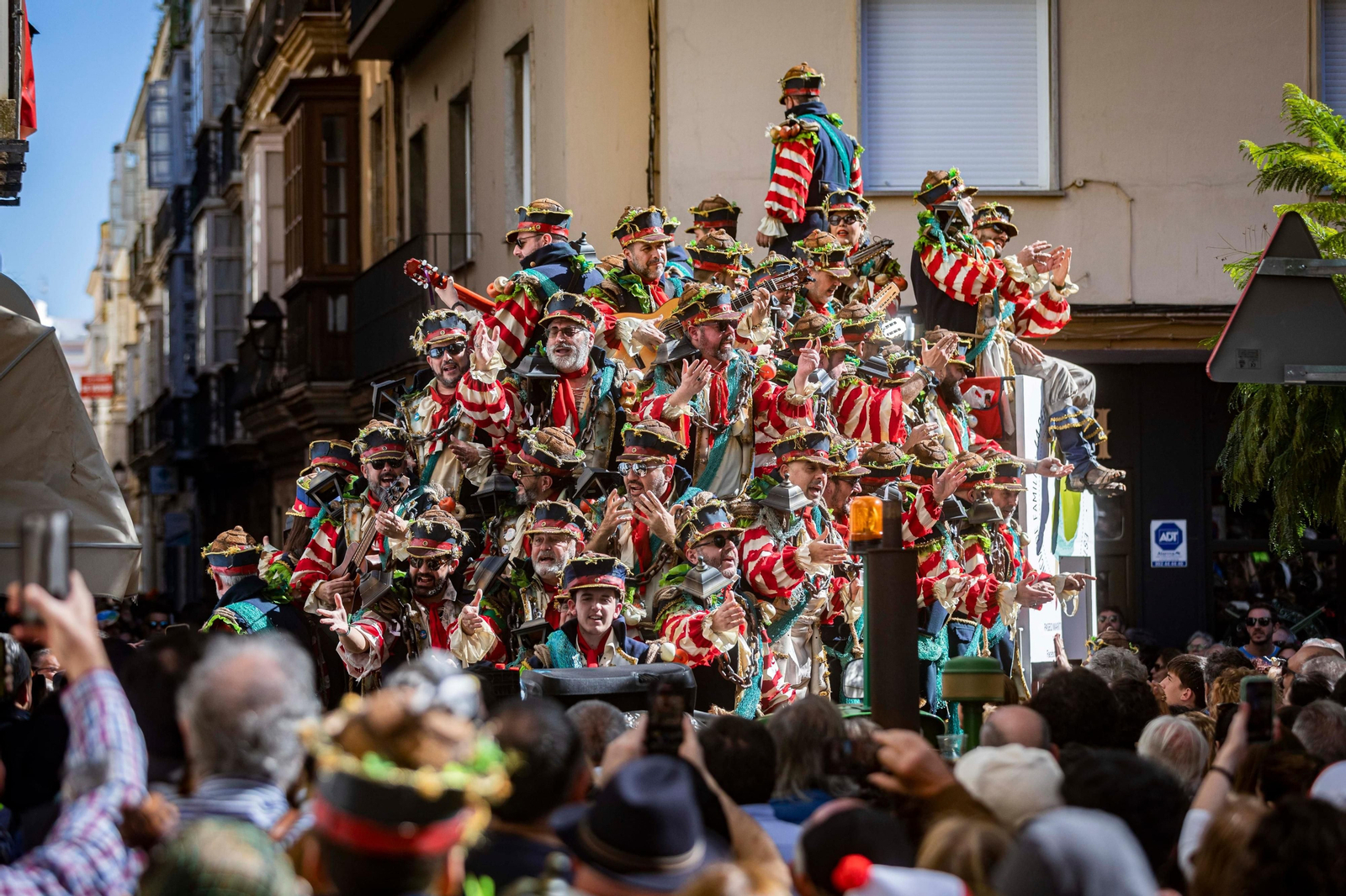 Todas las imágenes de los carruseles de coros de la Viña y el Mentidero del Carnaval de Cádiz 2024