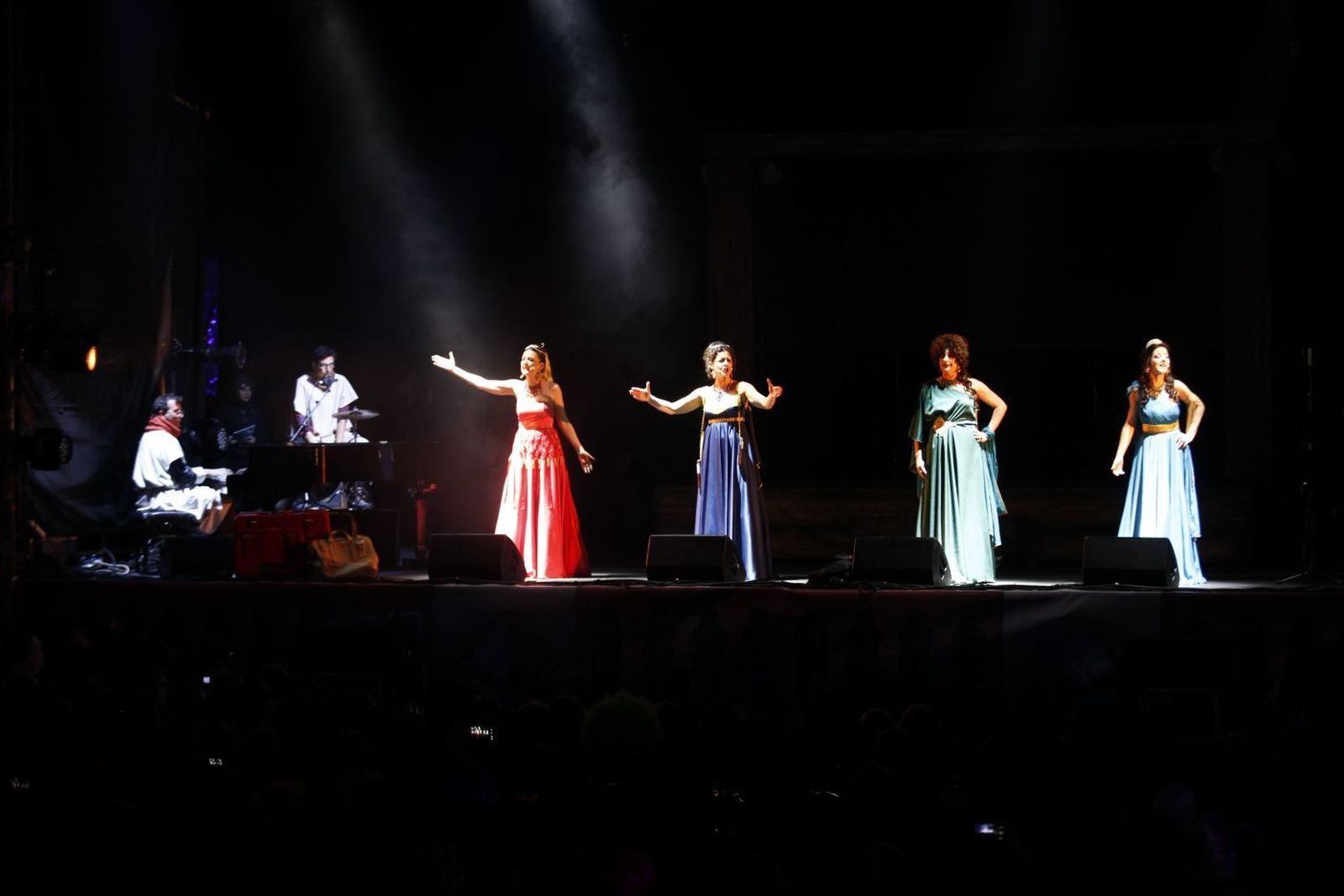 Las Niñas de Cádiz, durante el pregón.