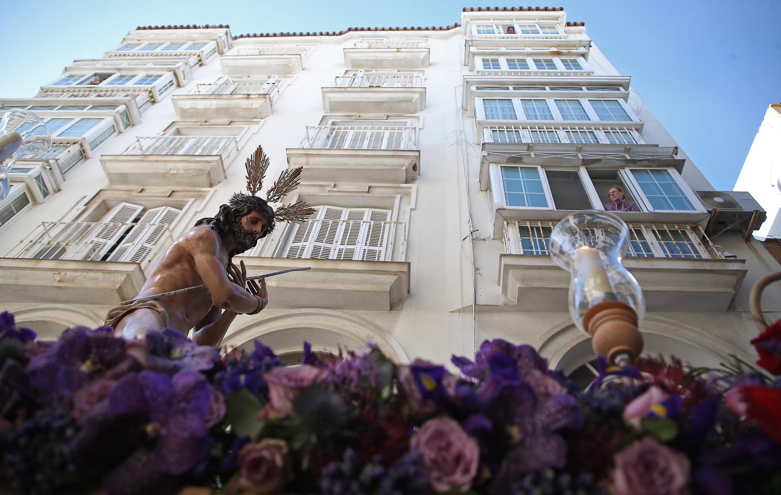 Fotos del Lunes Santo en Algeciras: Coronado de Espinas y La Columna