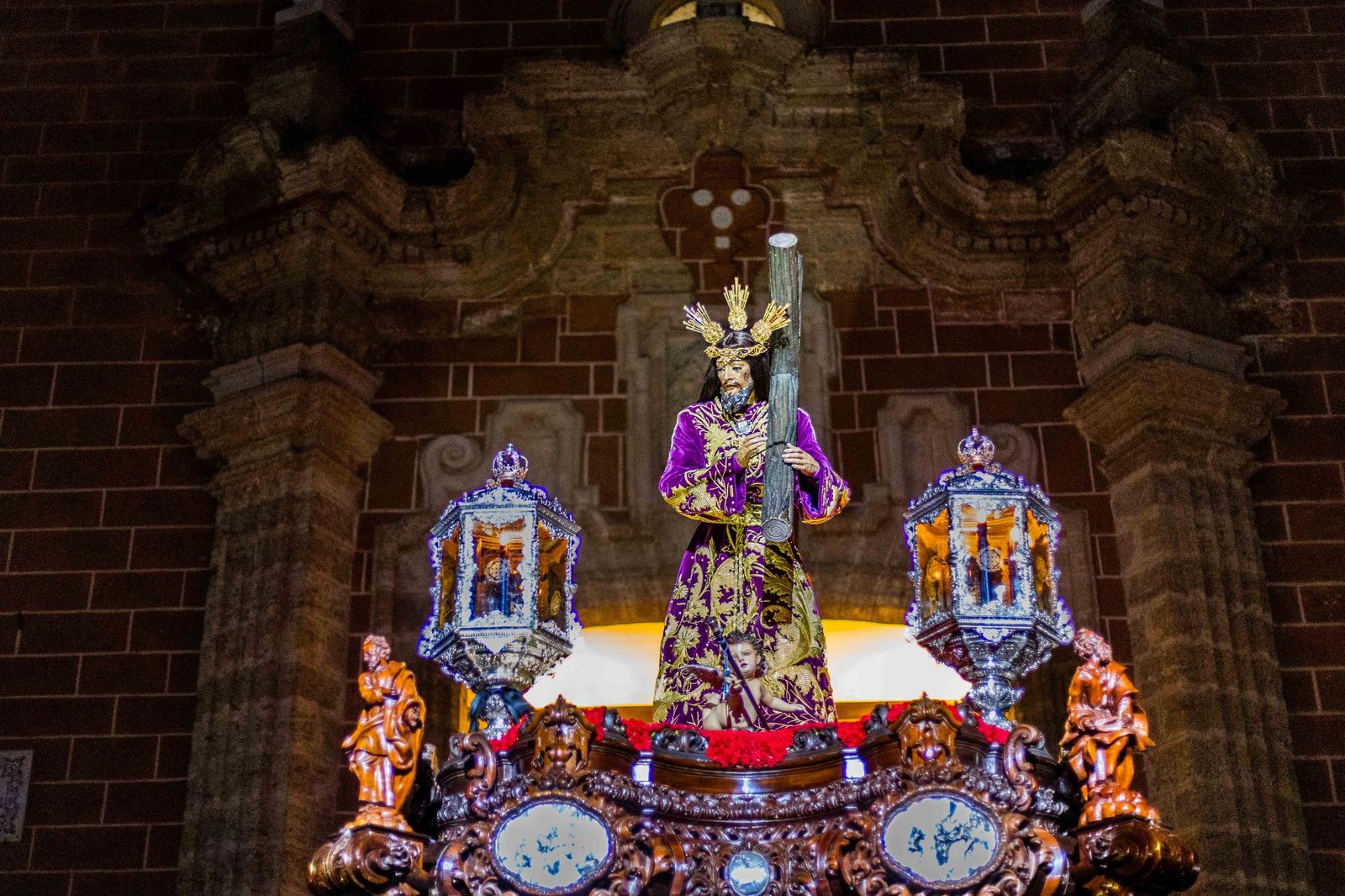 Las imágenes de la hermandad del Nazareno en la Semana Santa de San Fernando 2025
