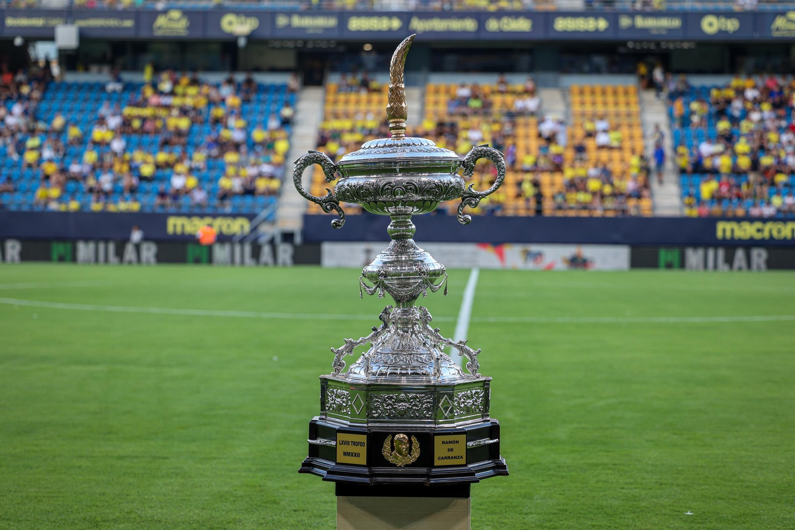 Las imágenes del Cádiz-Atlético de Madrid del Trofeo Carranza