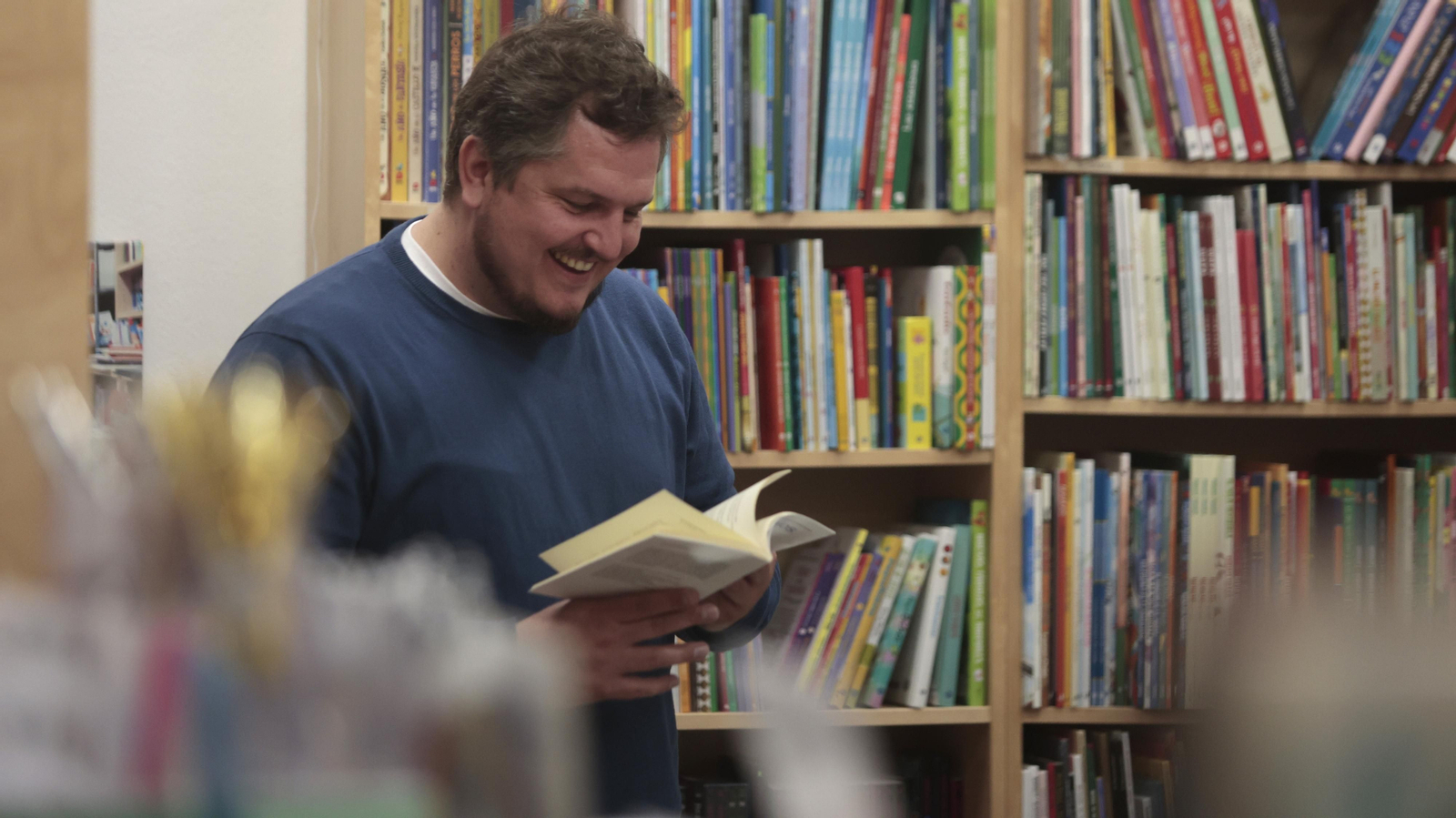 Presentación del poemario "Demonios" de Ben Clark