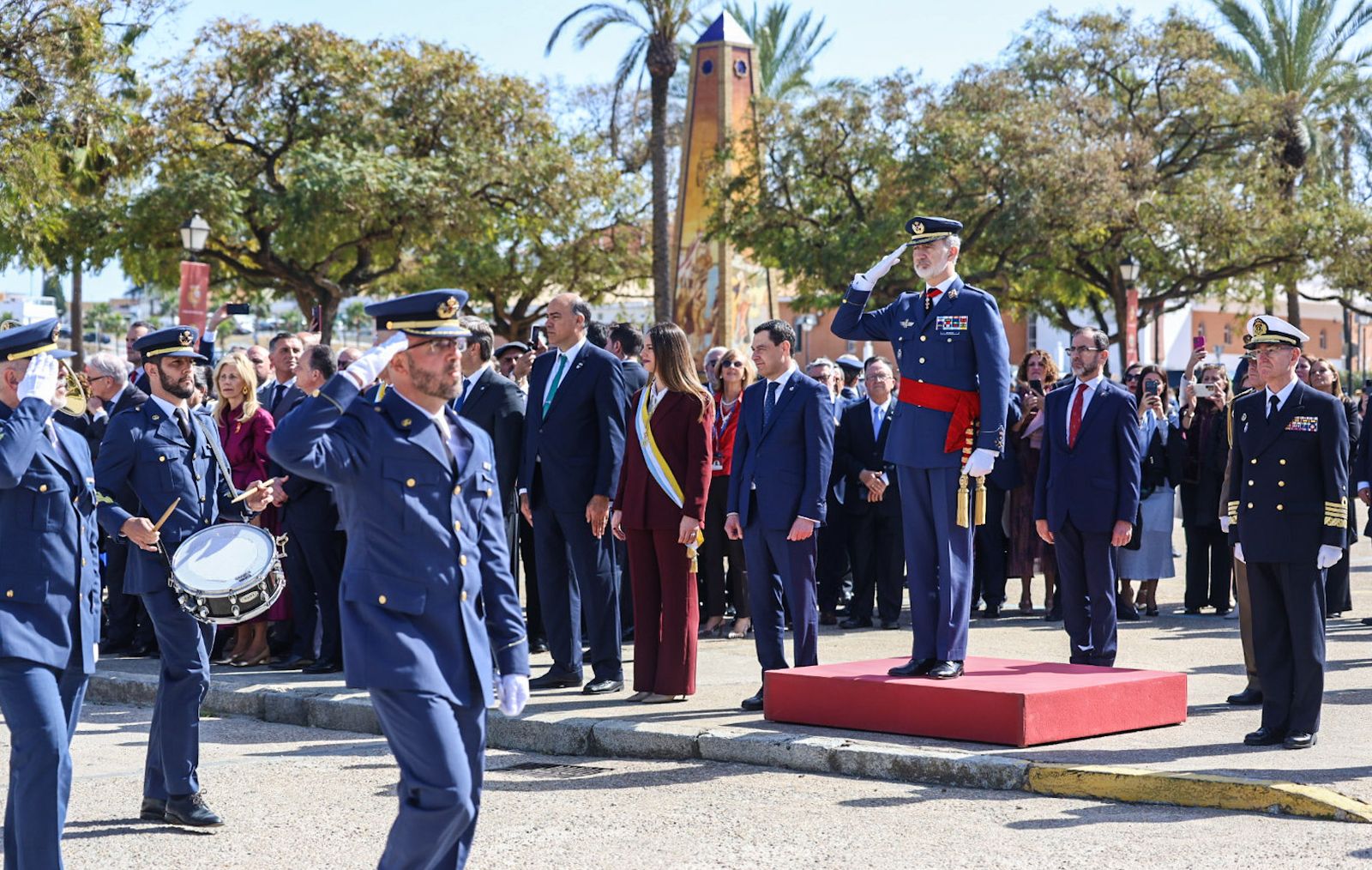 Fotografías del Acto Militar presidido por S.M. el Rey Felipe VI con motivo del centenario del Plus Ultra