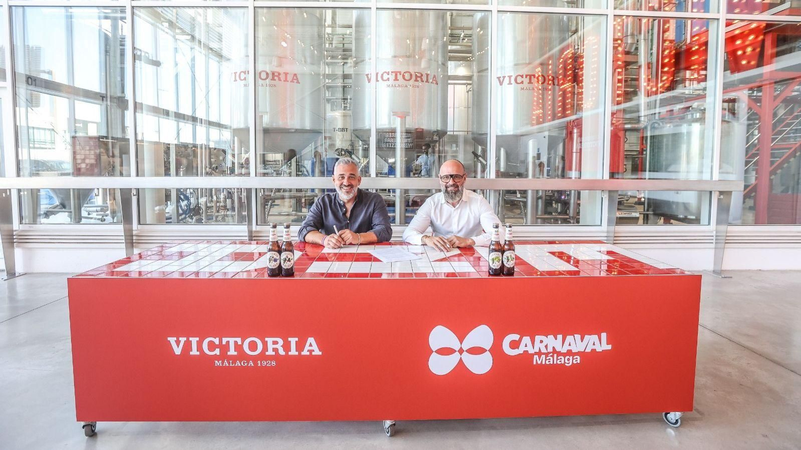 La Fundación Ciudadana del Carnaval de Málaga y Cervezas Victoria renuevan su compromiso