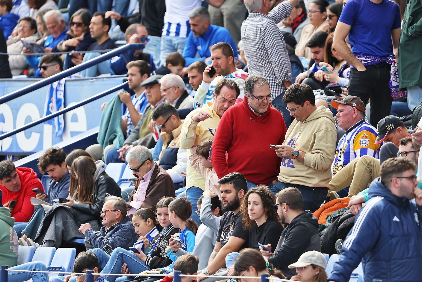 Ambiente en las gradas del Recreativo de Huelva vs AD Ceuta FC