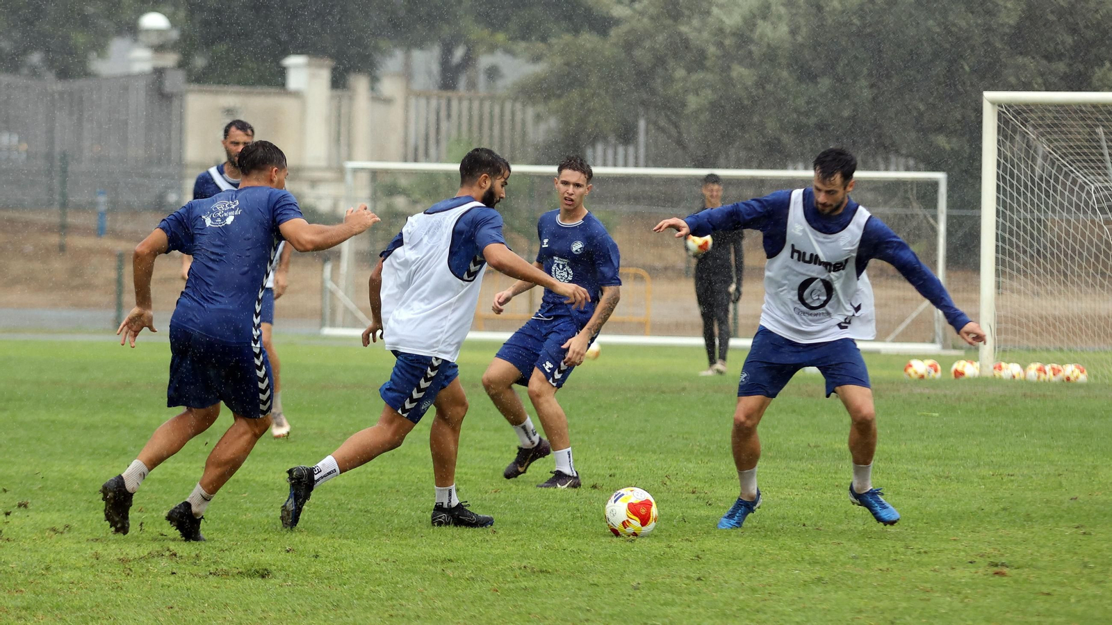 Primer entrenamiento del nuevo entrenador en el Xerez DFC