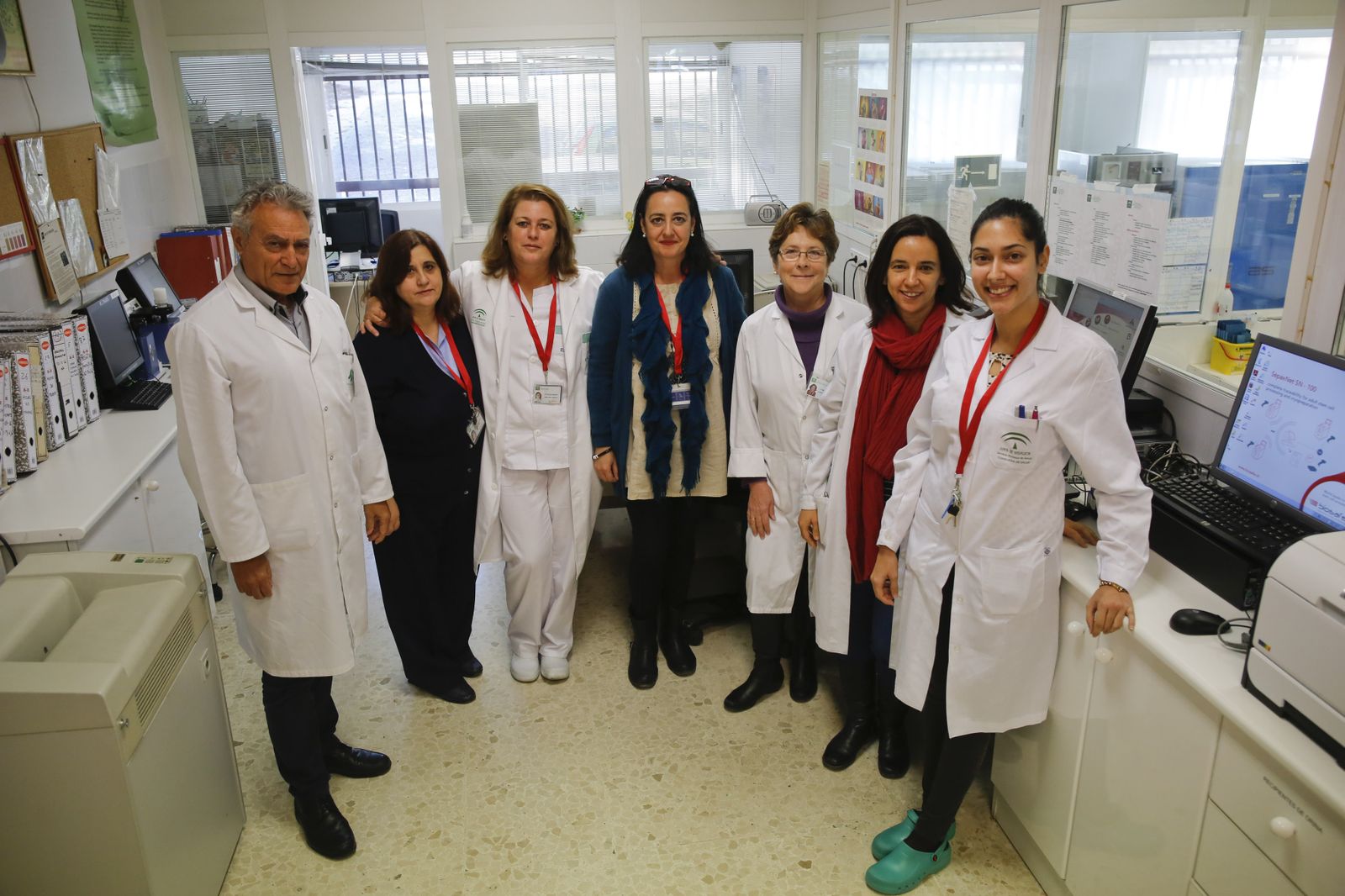 El equipo que trabaja en la puesta en marcha del Banco de Ojos.