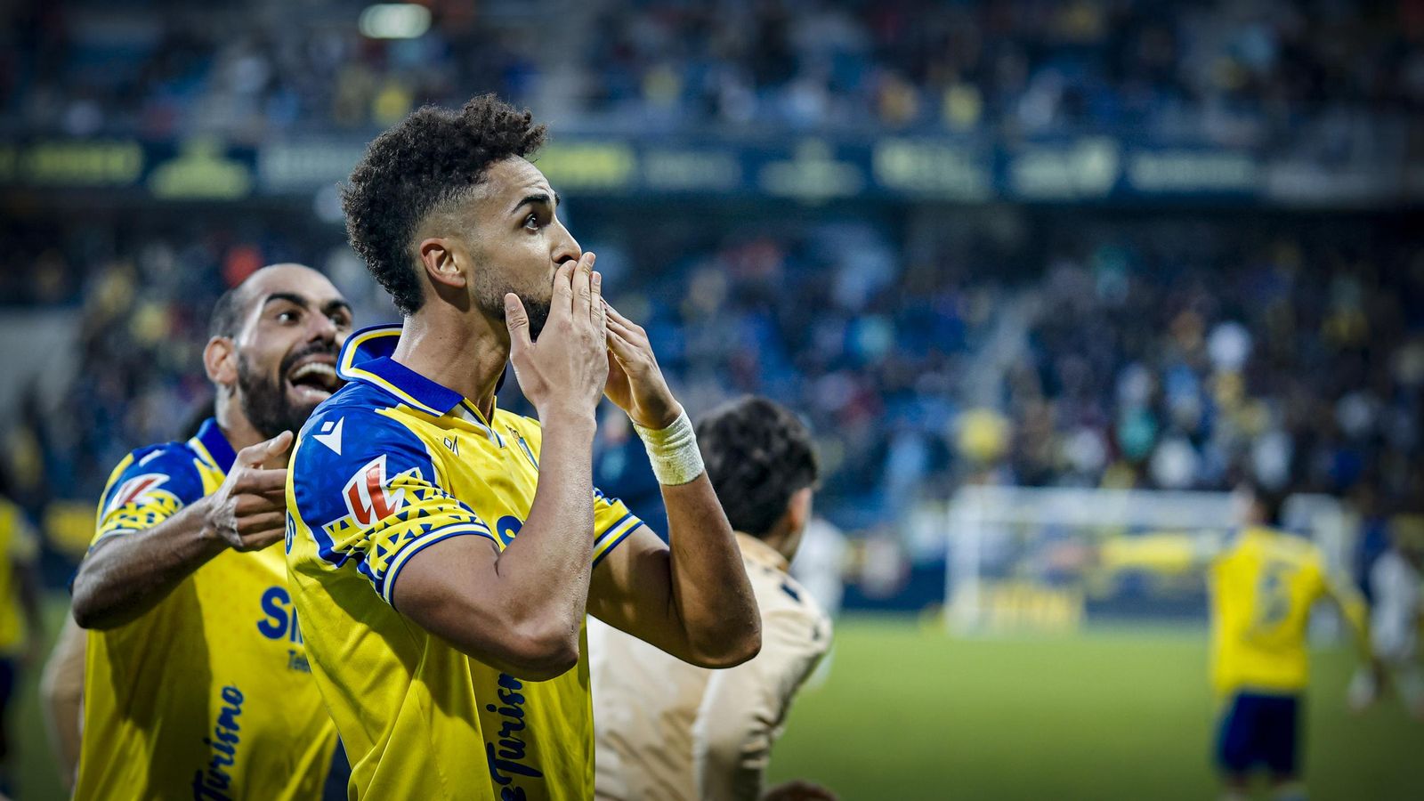 Búscate entre las fotos del partido de fútbol Cádiz CF - Albacete Balompié