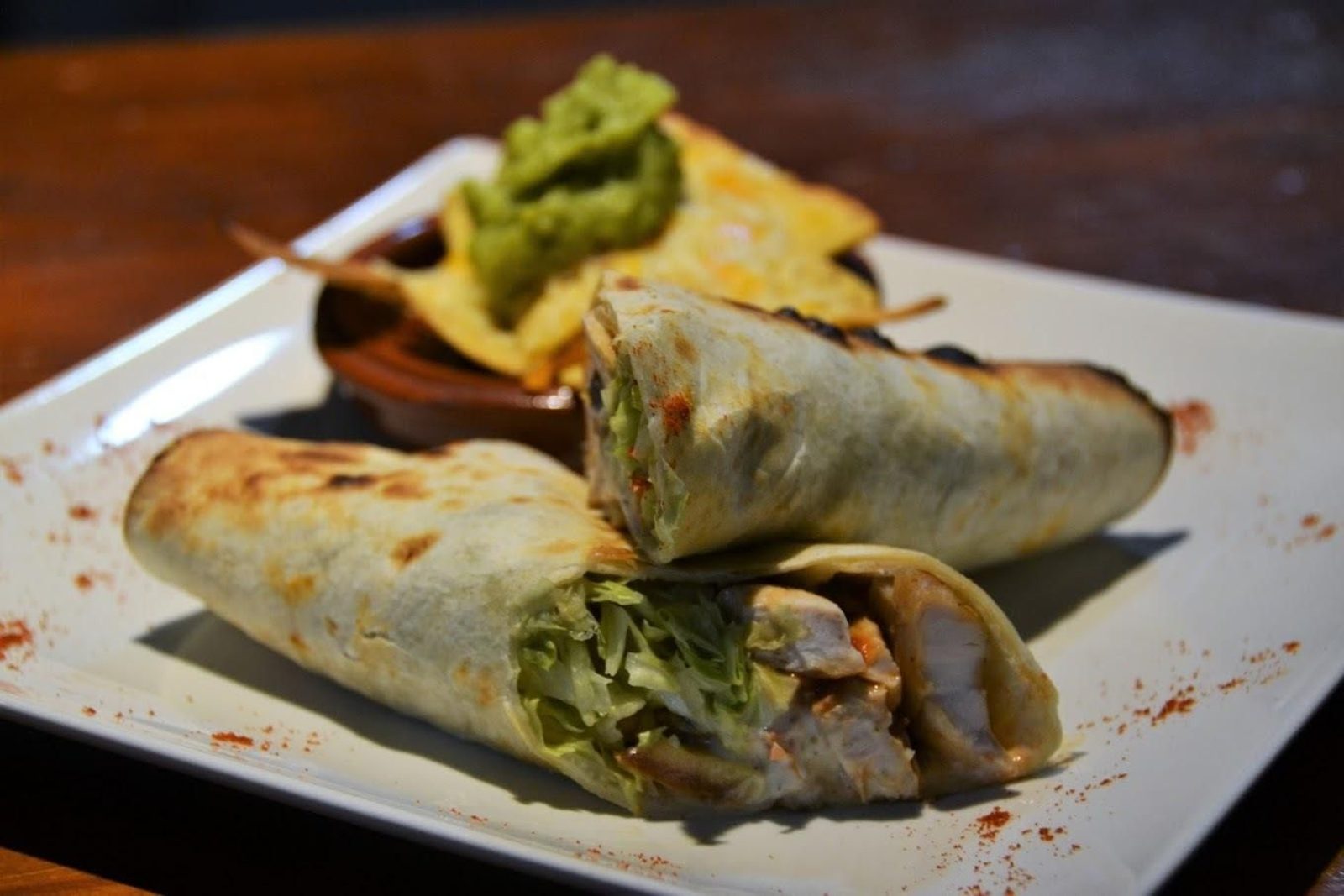 Plato de Bar La Embajada, ubicado en San Joaquín, Jerez.