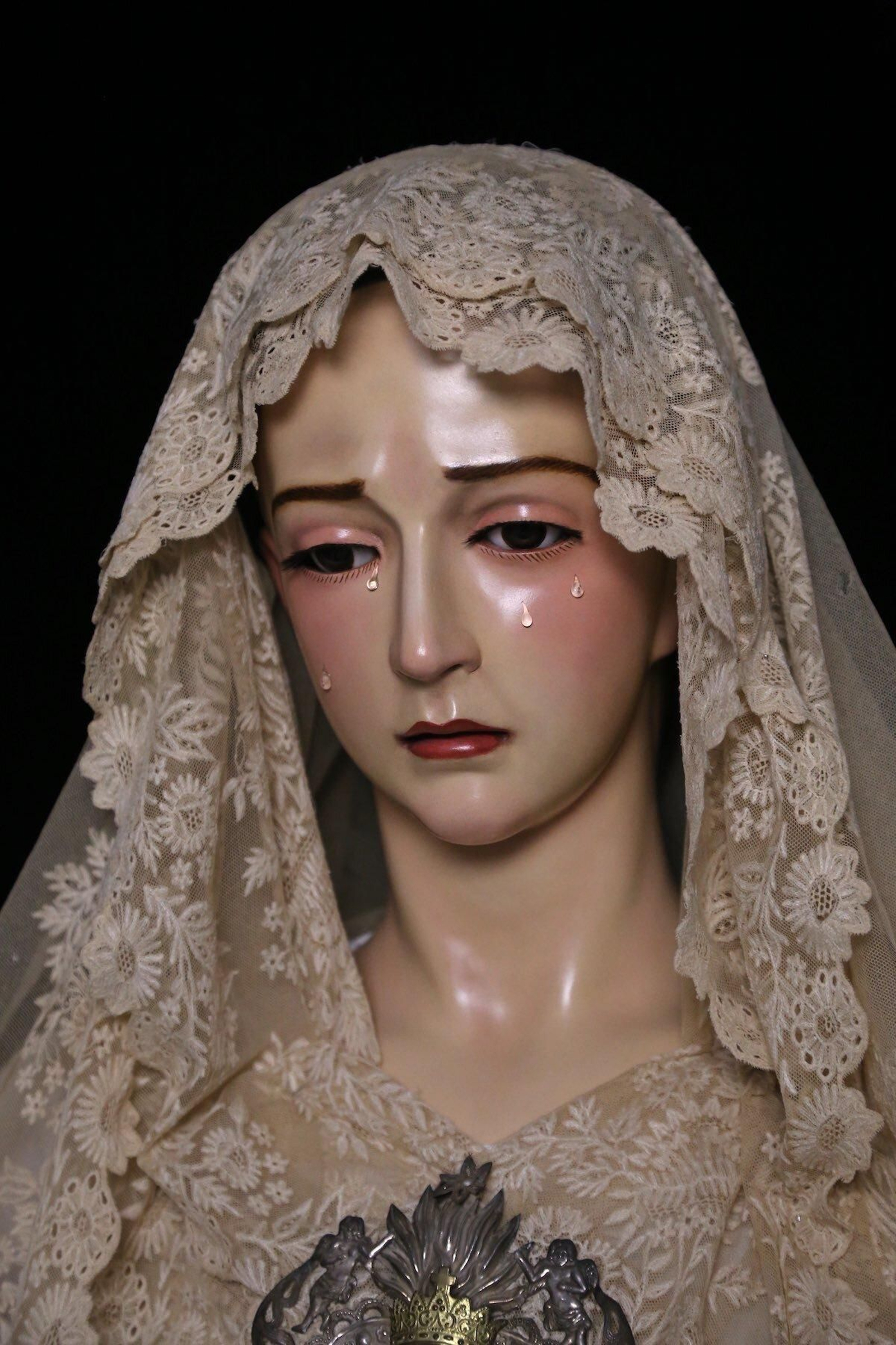 La Virgen de la Esperanza, lista tras su reconstrucción