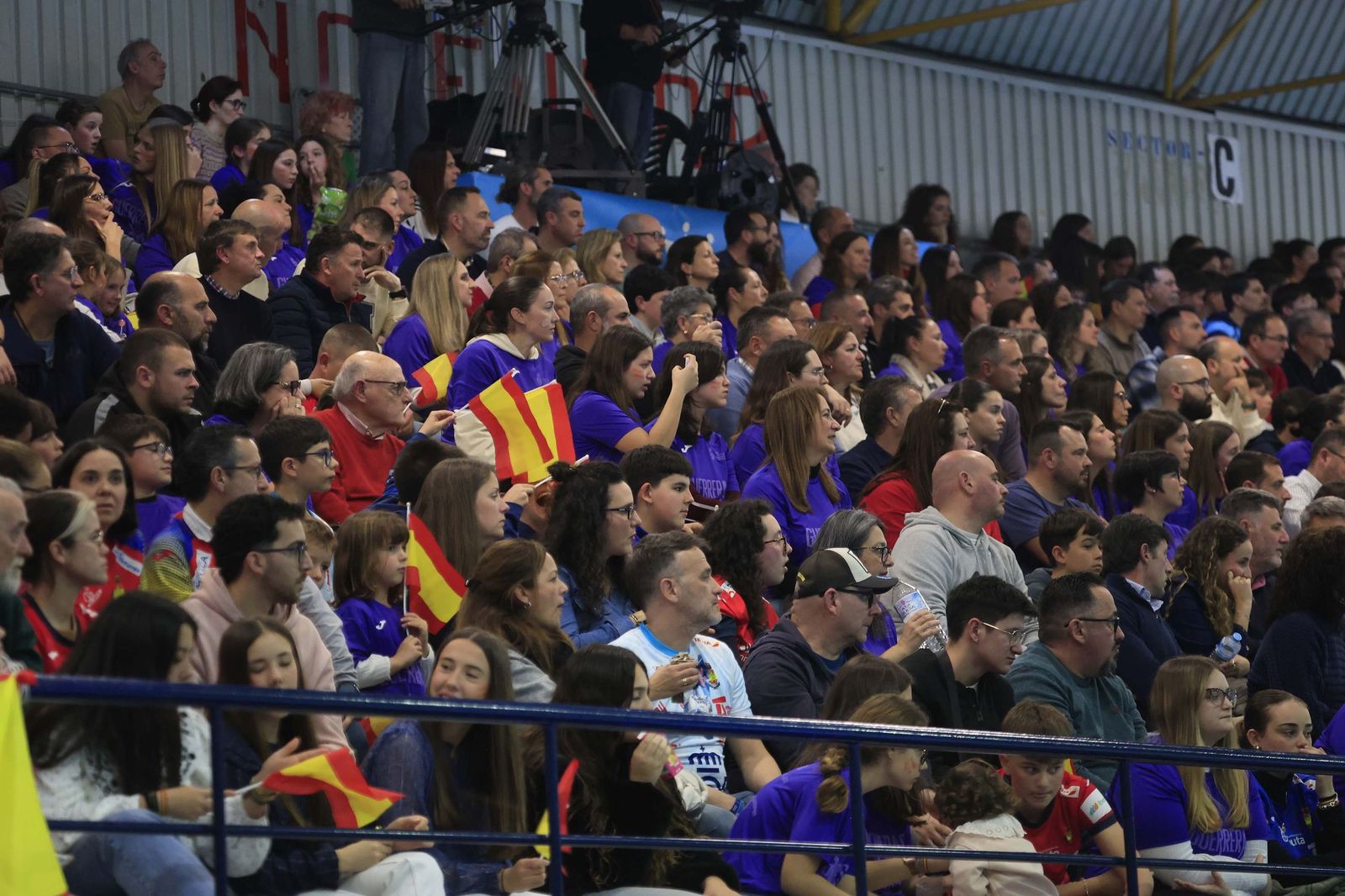 Las fotos del España-Austria del preeuropeo femenino de balonmano, en Algeciras