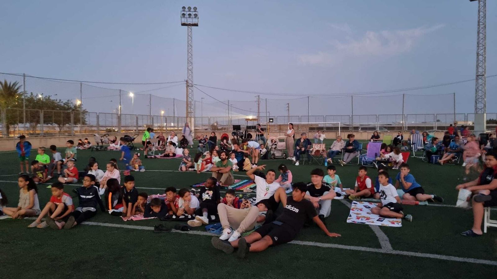 La sesión de cine nocturno despertó expectación