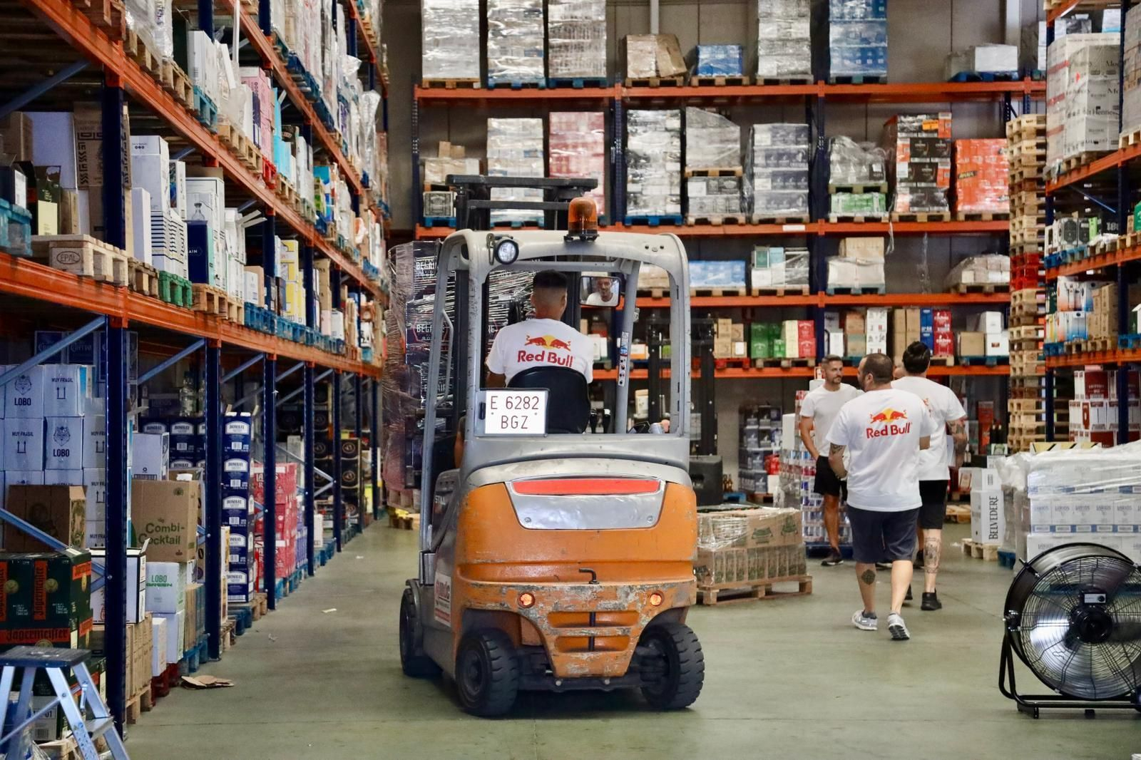 Los últimos preparativos para la Feria de Málaga, en imágenes.