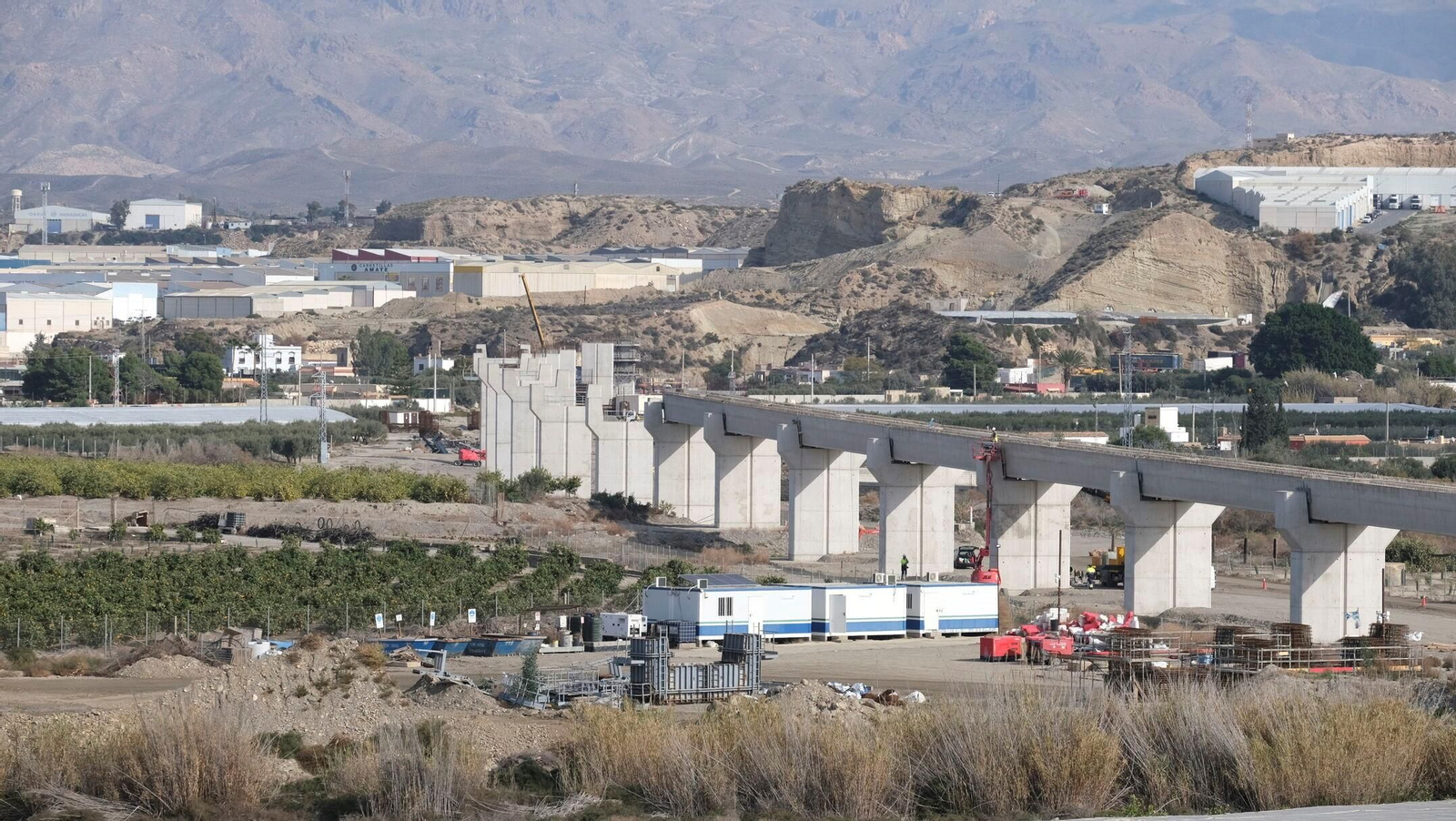 Obras del Corredor Mediterráneo sobre el río Andarax