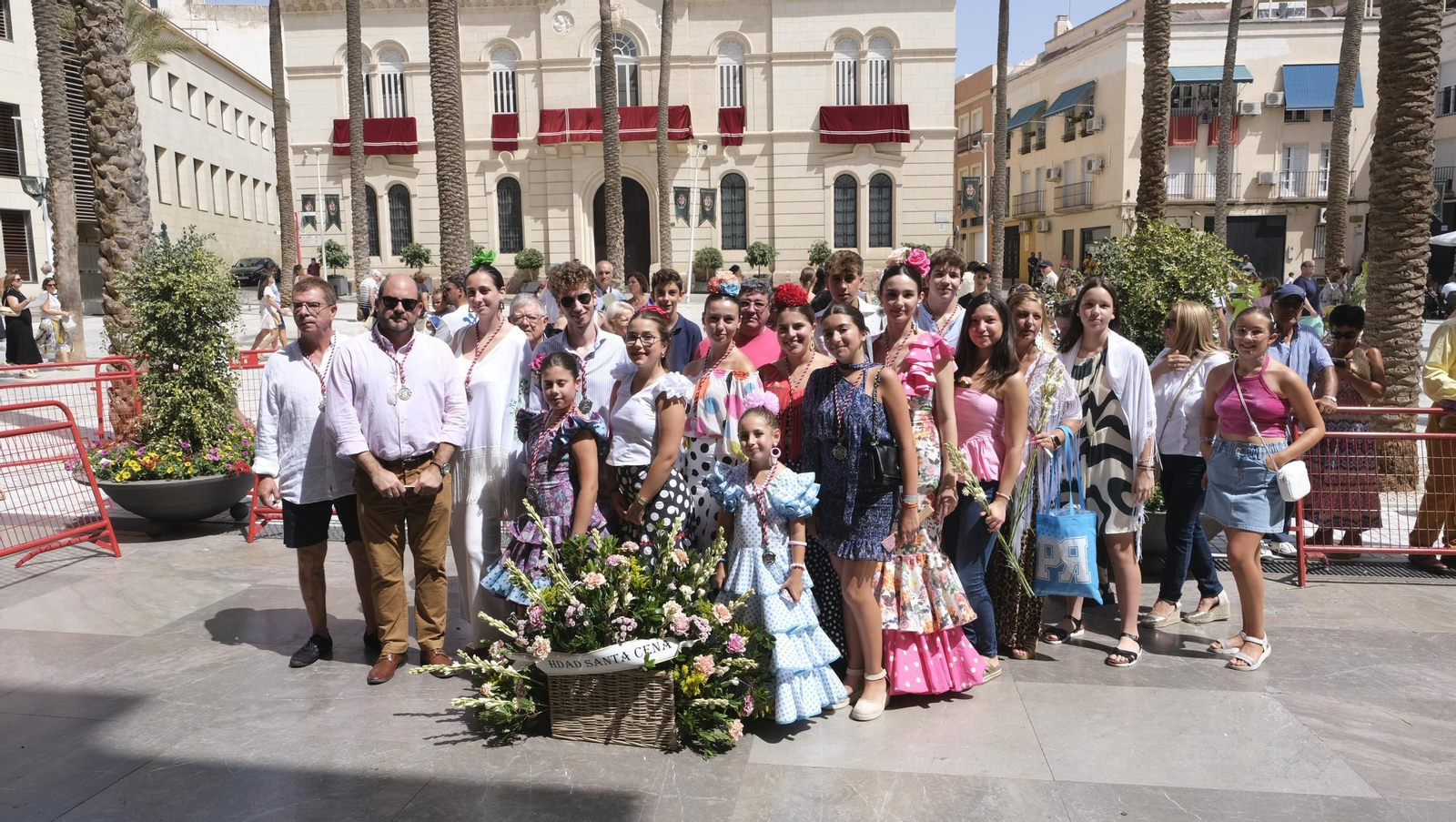 Ofrenda floral a la Virgen del Mar en la Feria de Almería 2024, en imágenes