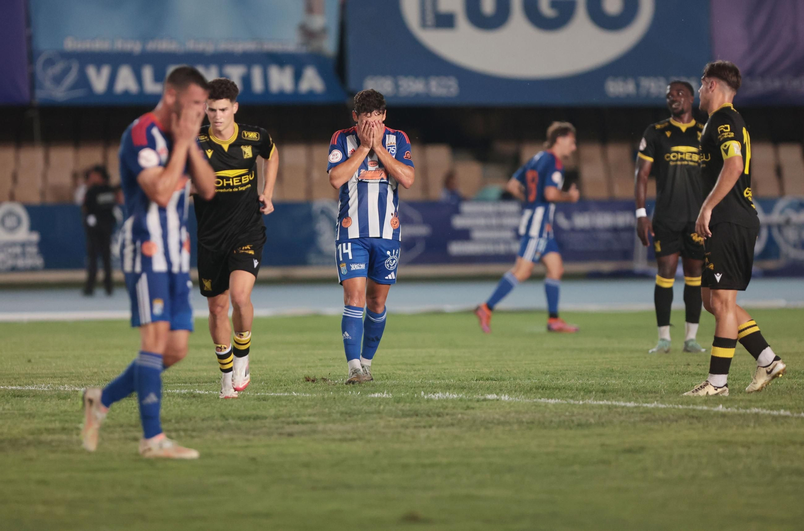 Imágenes del X Trofeo Rafa Verdú entre Xerez CD y Sanluqueño en Chapín