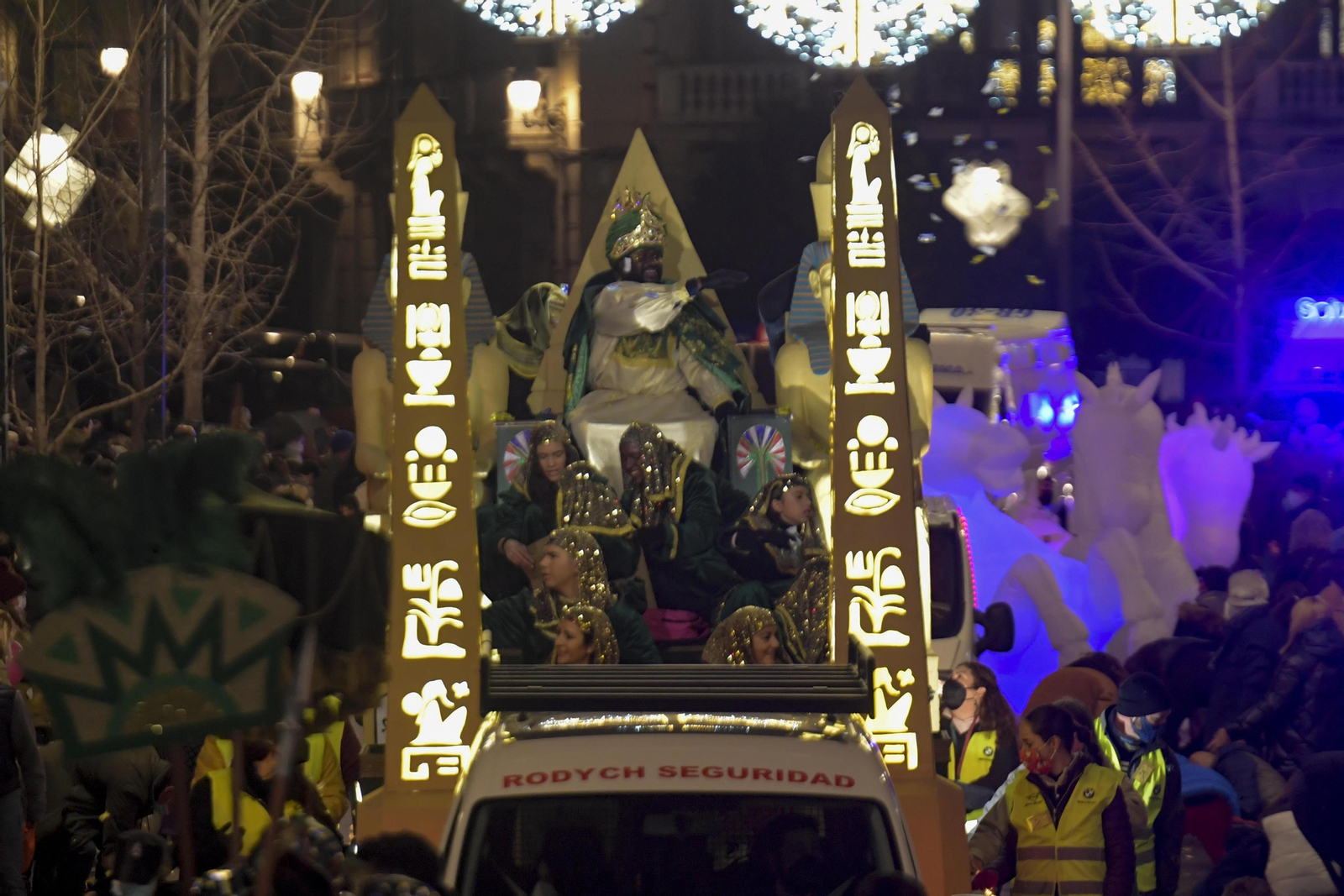 Fotos de la cabalgata de Reyes Magos de Granada 2022