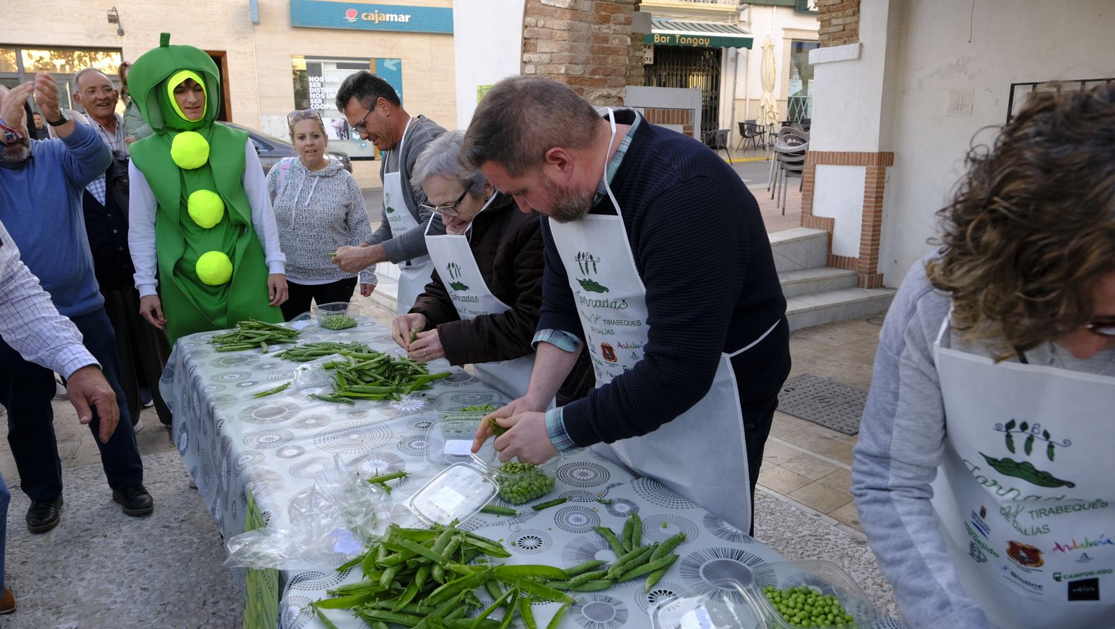 Imágenes de las Jornadas de Présules y Tirabeques en Dalías