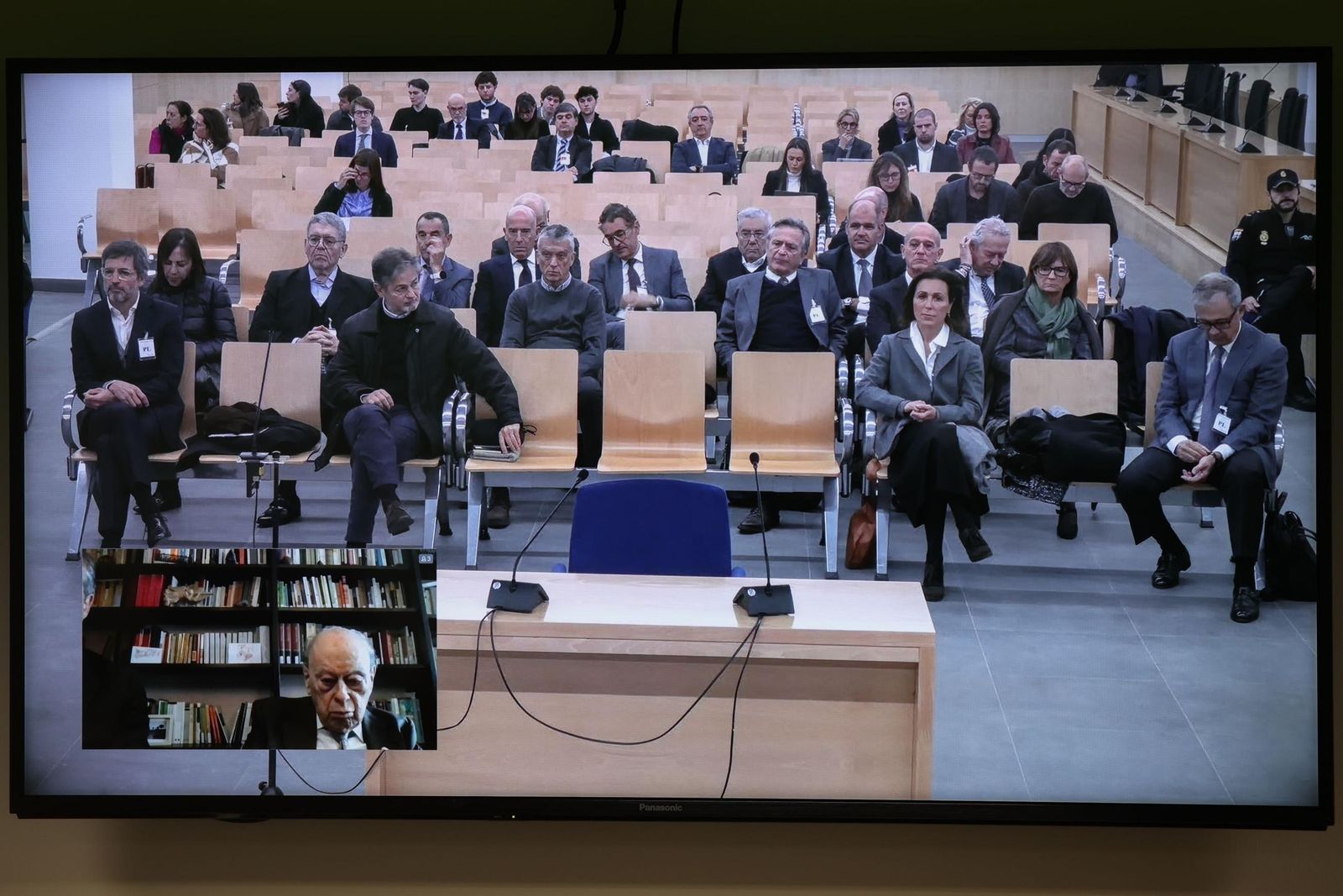 El ex presidente de la Generalitat Jordi Pujol sigue por viodeoconferencia el inicio del juicio en la Audiencia Nacional.