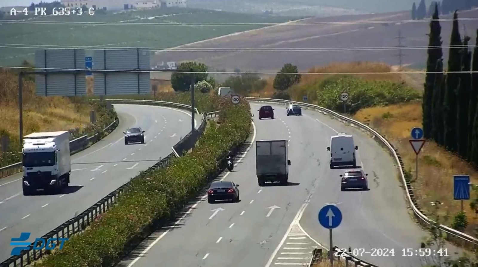 Detenido por circular en sentido contrario por la autovía A-4 Detenido por circular en sentido contrario por la autovía A-4