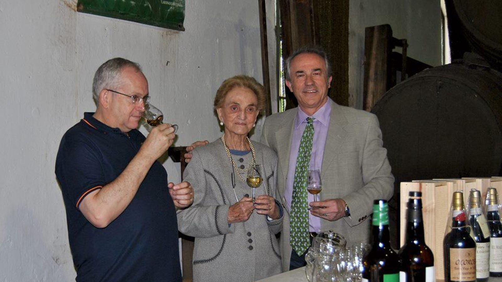 Antonio Tenorio, Pilar Plá y José Luis Jiménez en Maestro Sierra.