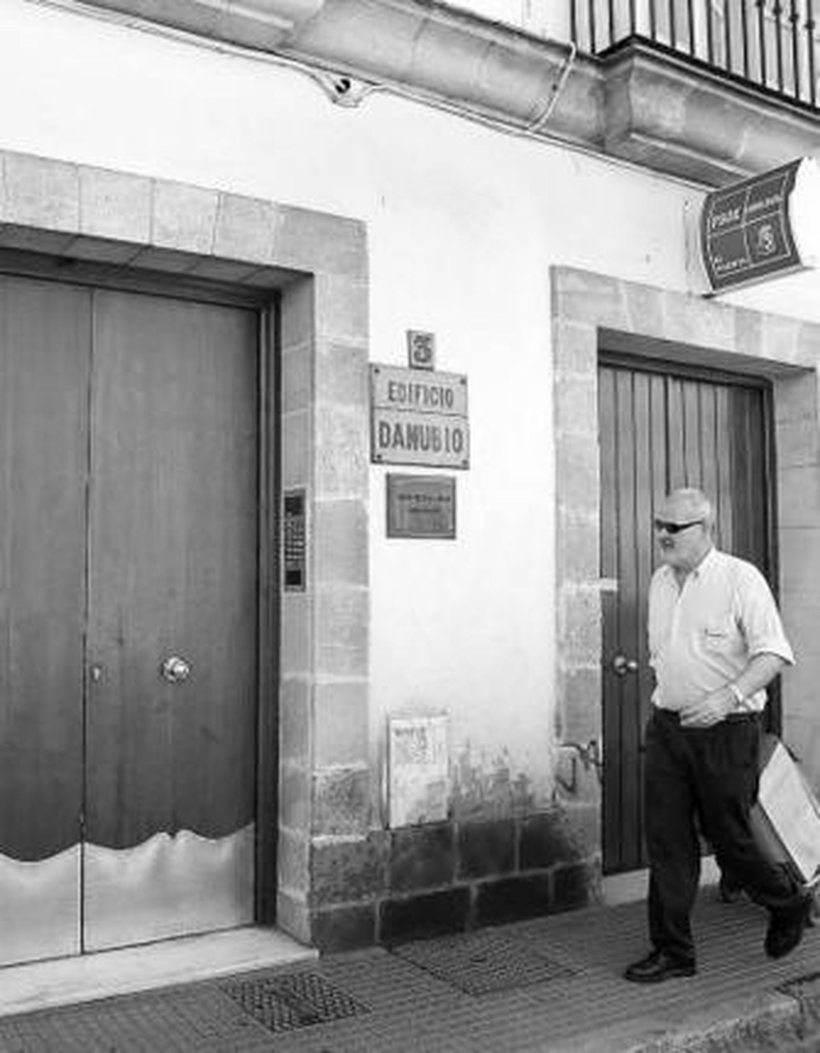 Edificio de El Puerto donde tuvieron su sede cuatro empresas de la trama.