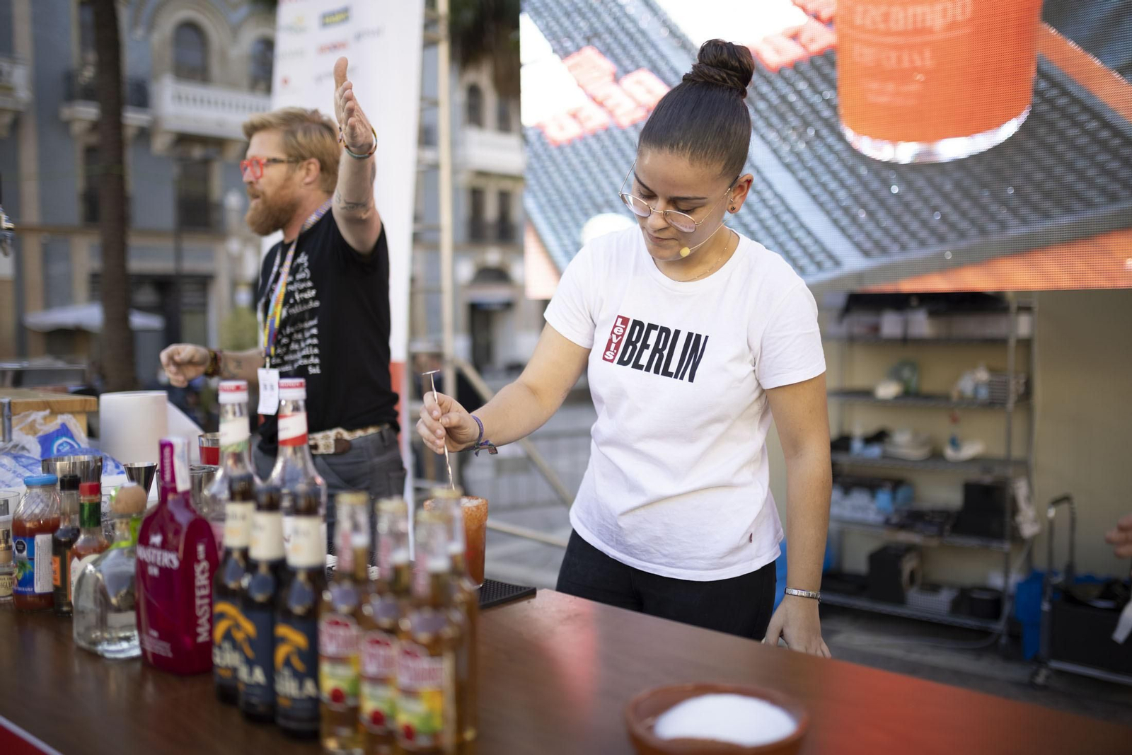 El Bar Berlín muestra su "coctelería cervecera" en la Plaza de las Monjas