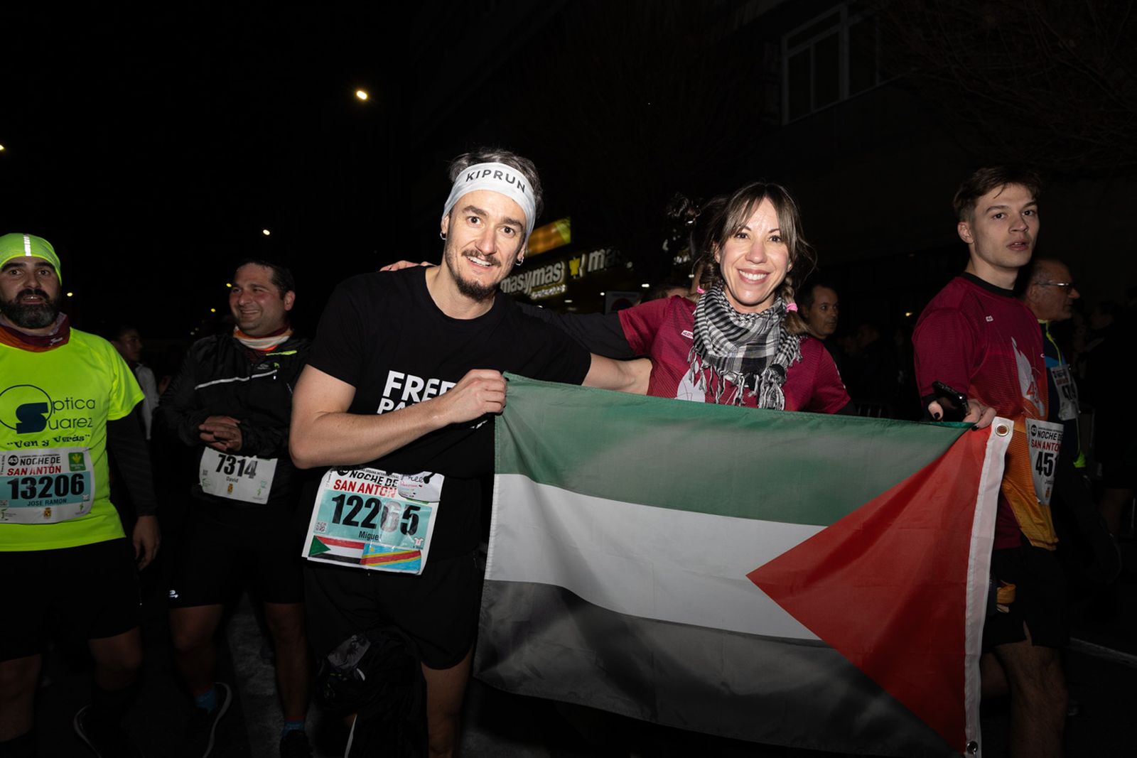 En imágenes: búscate en tu llegada a meta de la Carrera de San Antón 2026 (III)