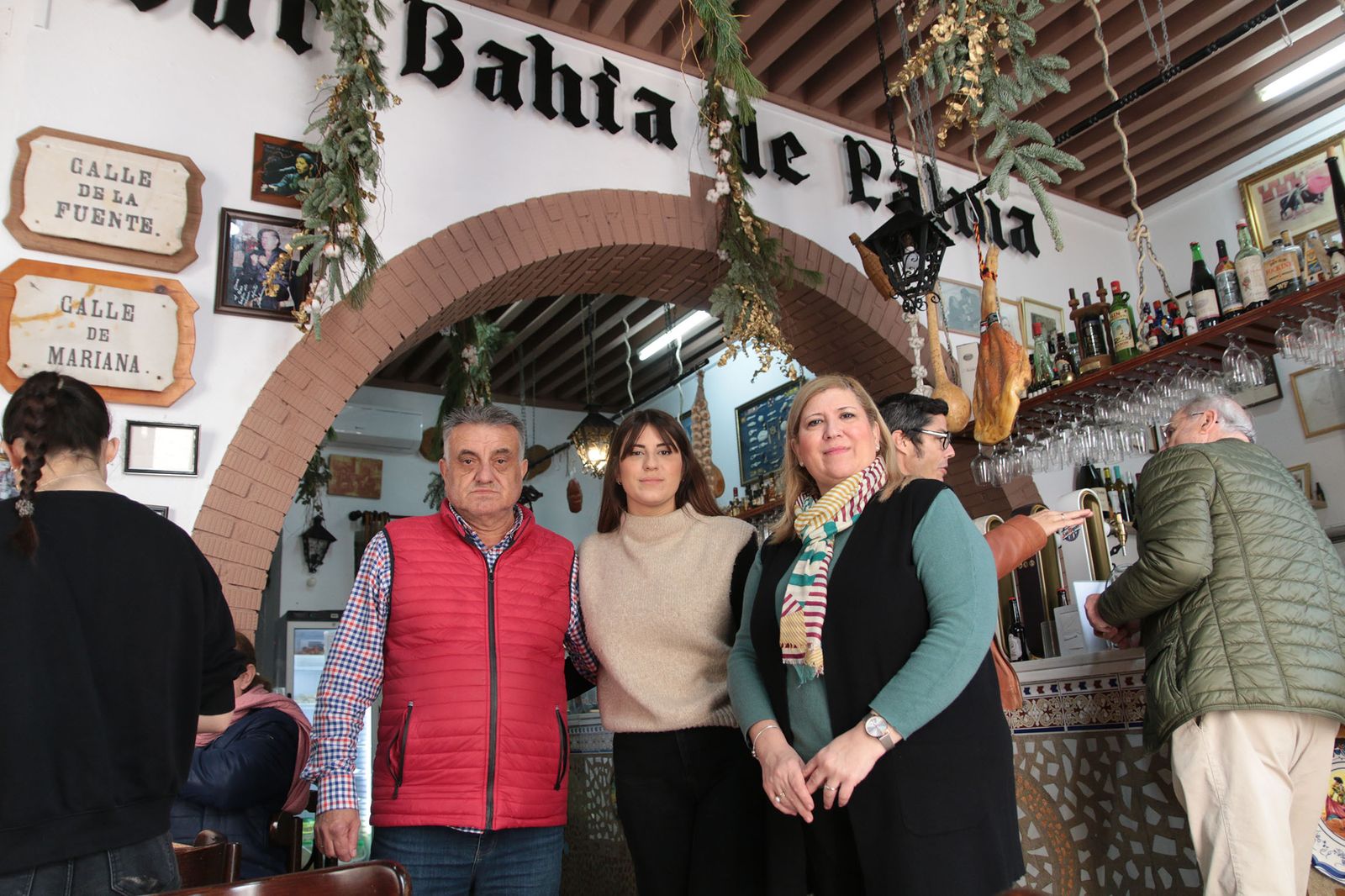 Ramón, junto a su mujer Mari Carmen y su hija Raquel.