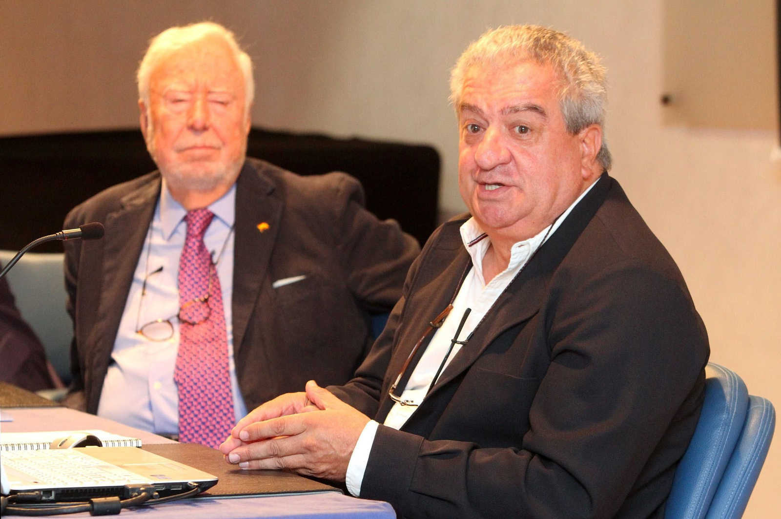 Conferencia de Manuel Galán Pérez sobre las oportunidades para Huelva en economía digital.