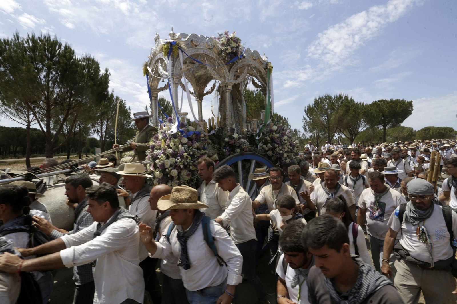 El Rocío 2023: Imágenes del Camino de la Hermandad del Rocío de Huelva
