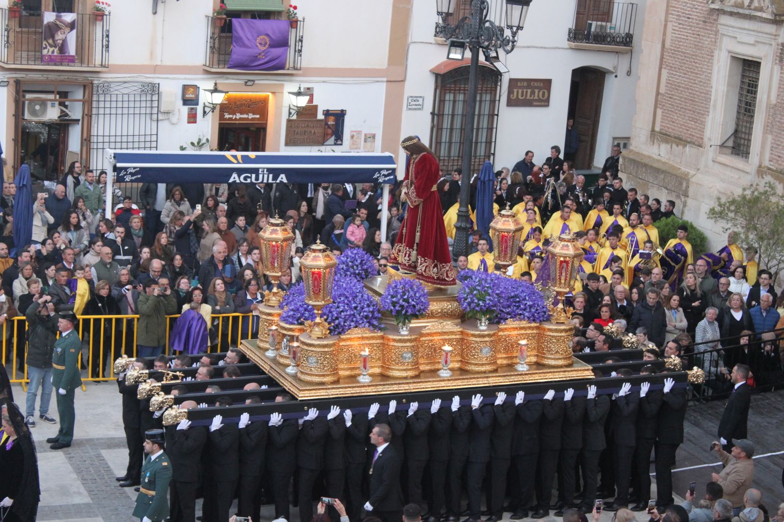Las imágenes de las procesiones del Jueves Santo en Vélez Rubio
