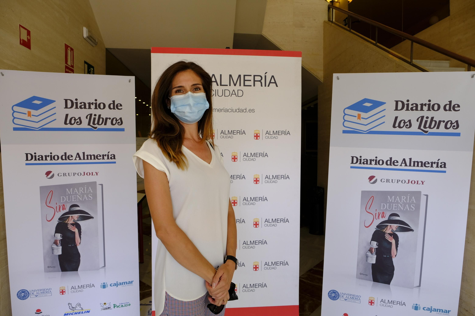 Fotogalería del Diario de los Libros, con María Dueñas. Almería