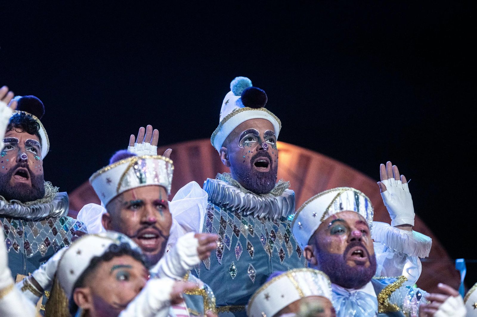 Búscate entre las mejores imágenes de la décima sesión de preliminares del COAC 2025