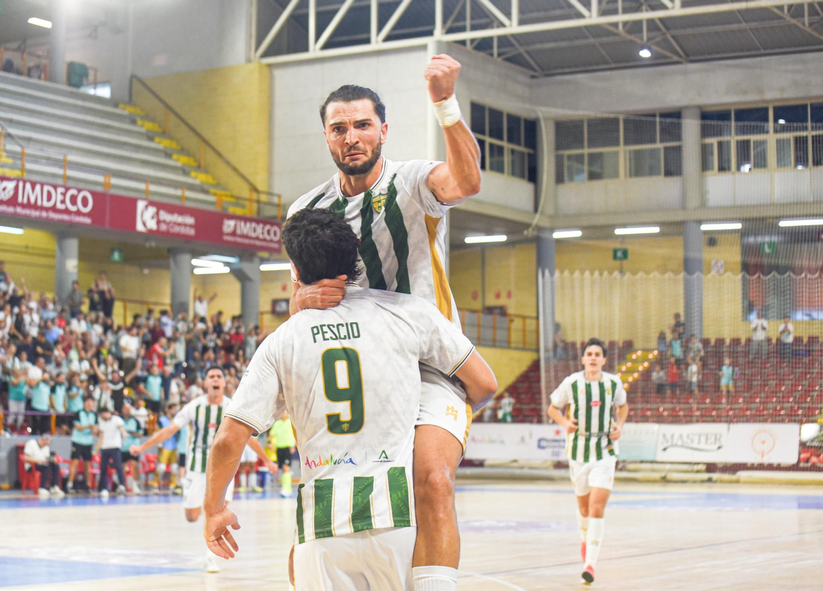 Las mejores fotos del ambiente en Vista Alegre para el Córdoba Futsal - Jimbee Cartagena