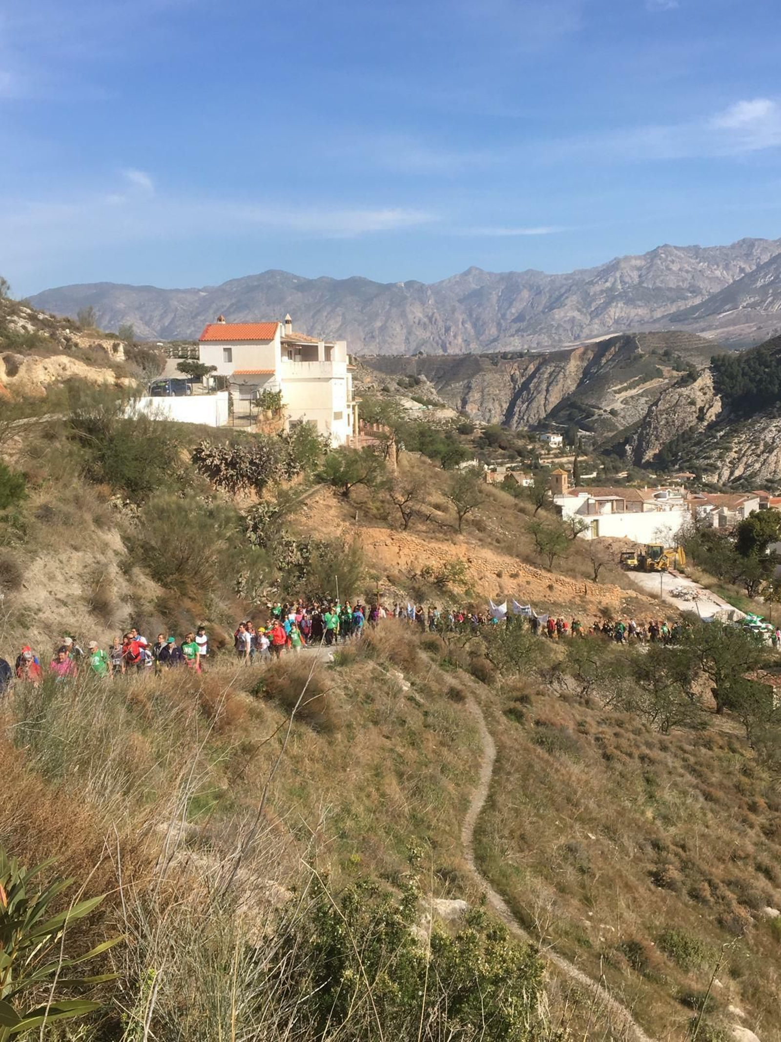 Más de mil personas protestan contra la alta tensión en Cónchar