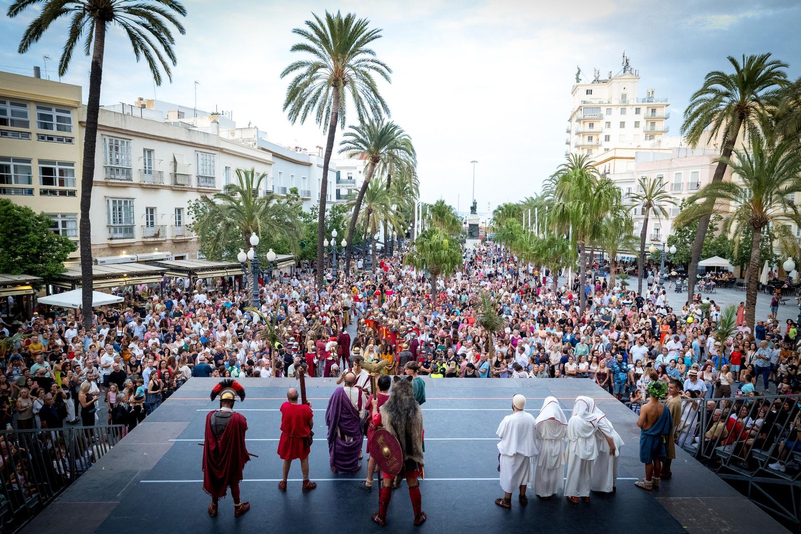 Las imágenes de la procesión del triunfo de Balbo el Menor en Cádiz Romana