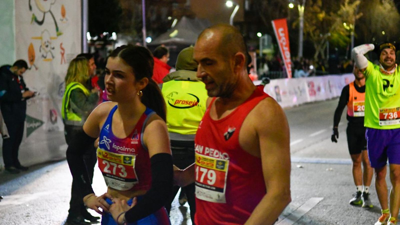 En imágenes: búscate en tu llegada a meta de la Carrera de San Antón 2025 (3)
