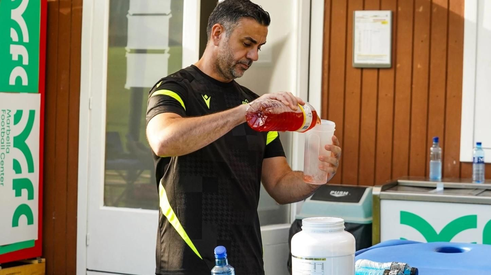 José González es el nutricionista del equipo