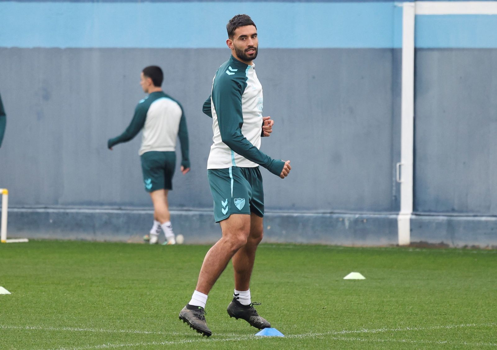 El Málaga CF vuelve al tajo sin Lobete en una semana eterna