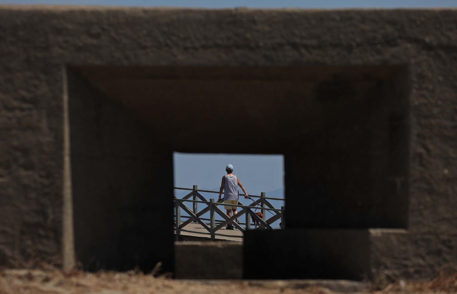 Fotos del domingo en la playa de Levante de La Línea