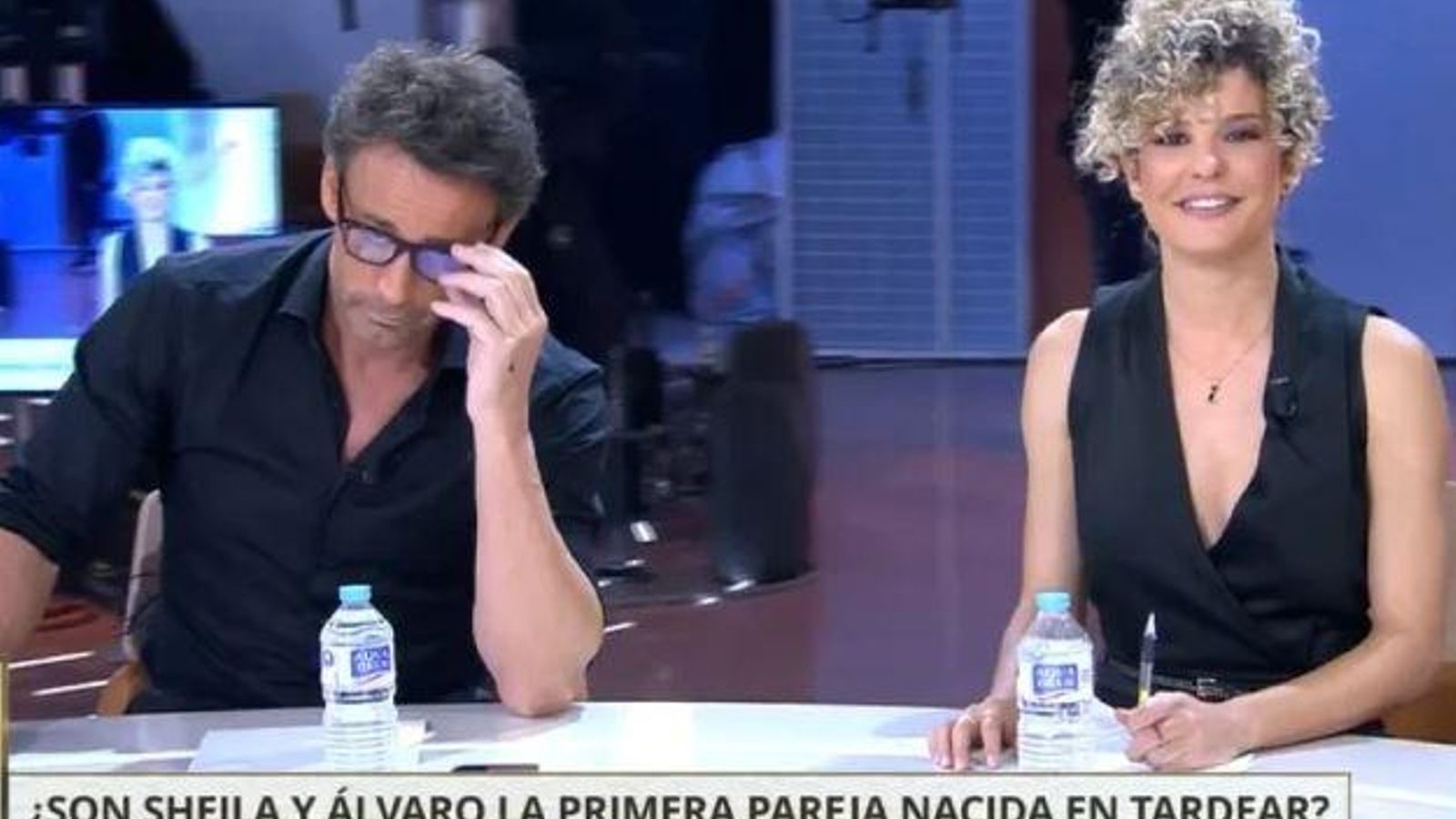 Álvaro Muñoz Escassi y Sheila Casas en 'TardeAR'