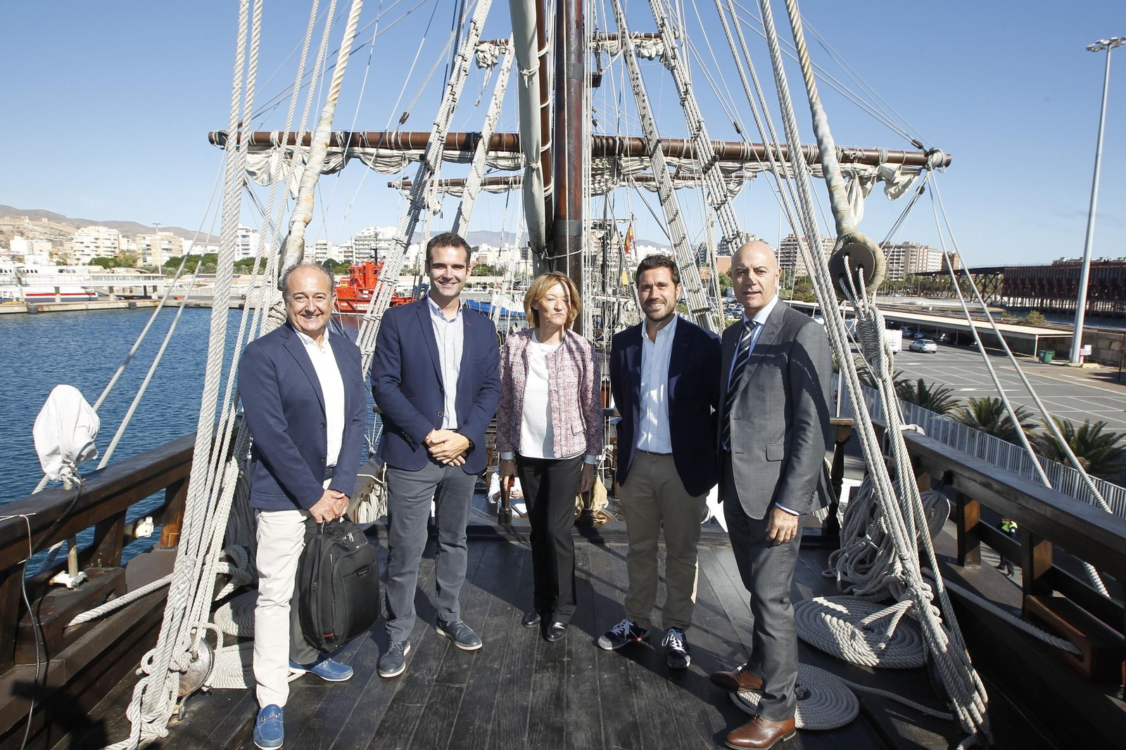 Descubrir las entrañas del Nao Victoria y el galeón Andalucía