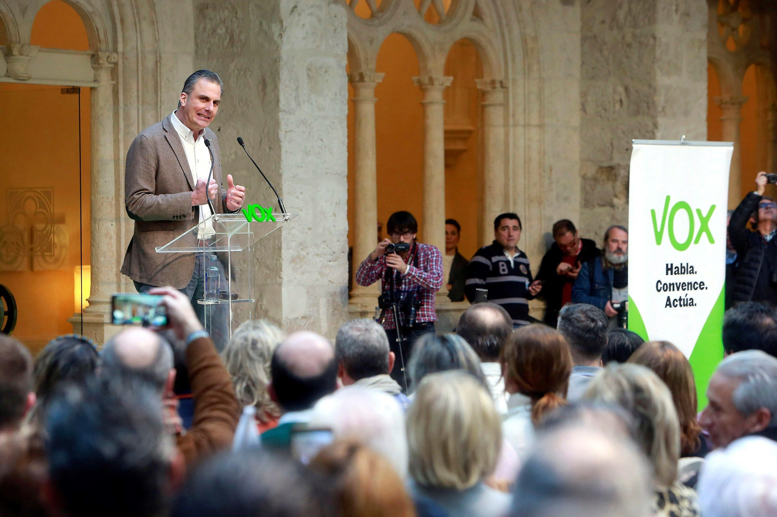 El secretario de Vox, Javier Ortega Smith, en un acto en Burgos.