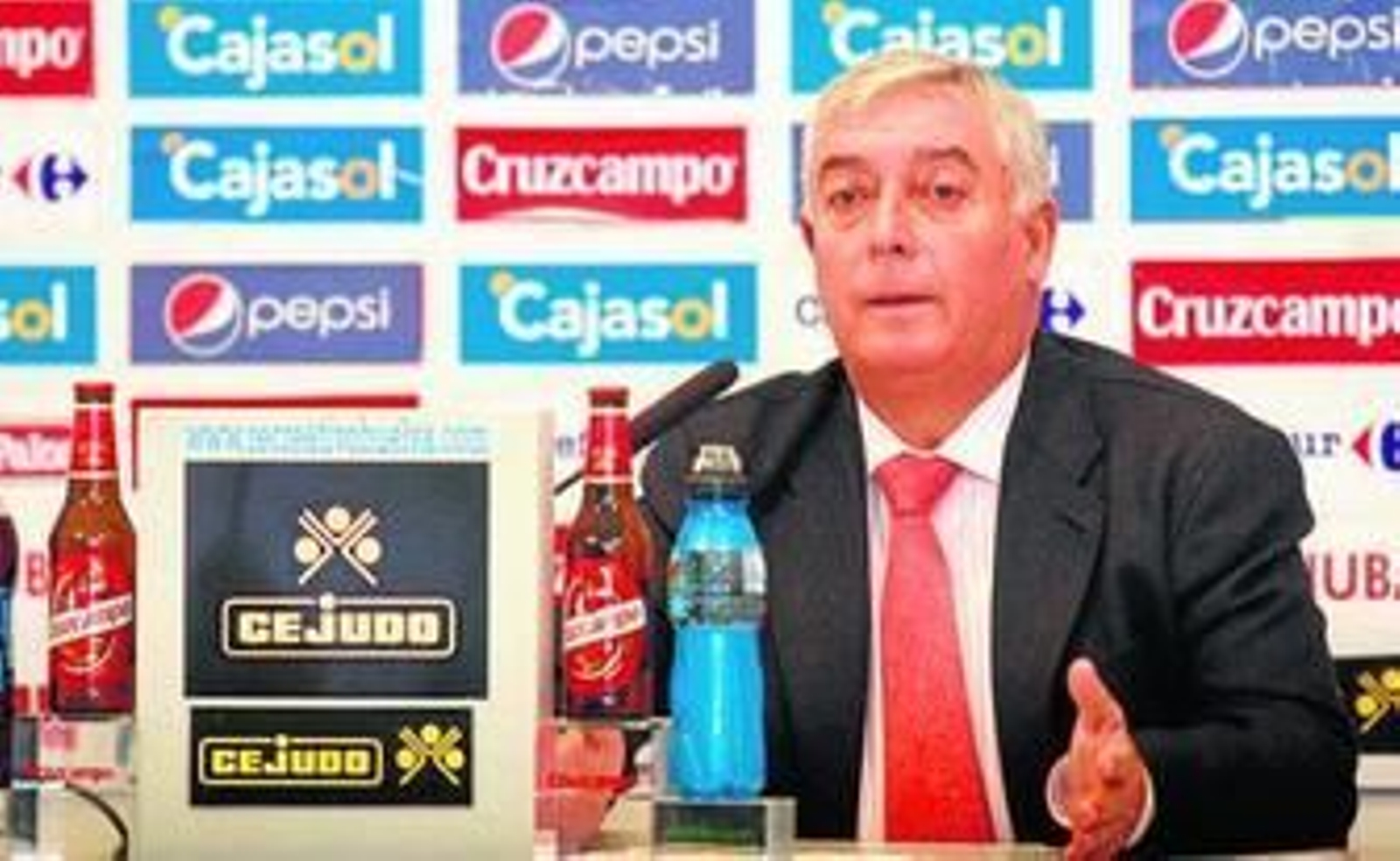 El presidente De la Corte presentó la campaña de abonados.