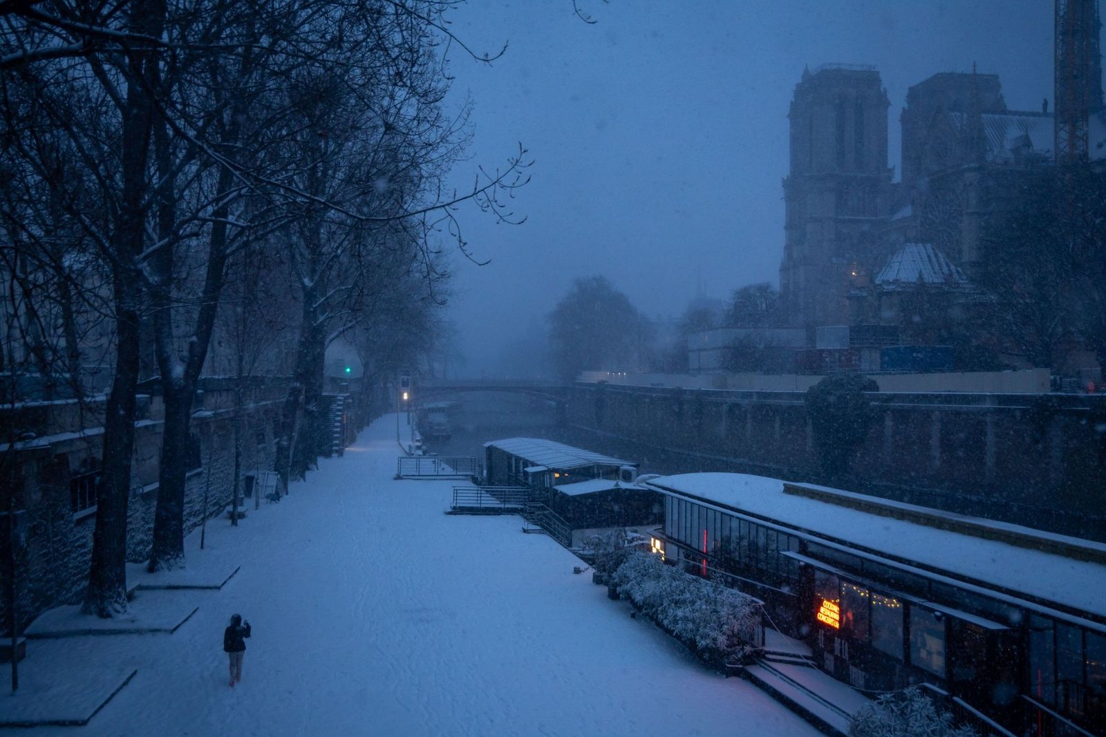 Las fotos del temporal de nieve en París